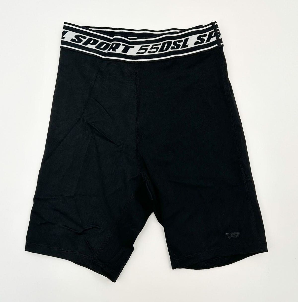 Short color negro