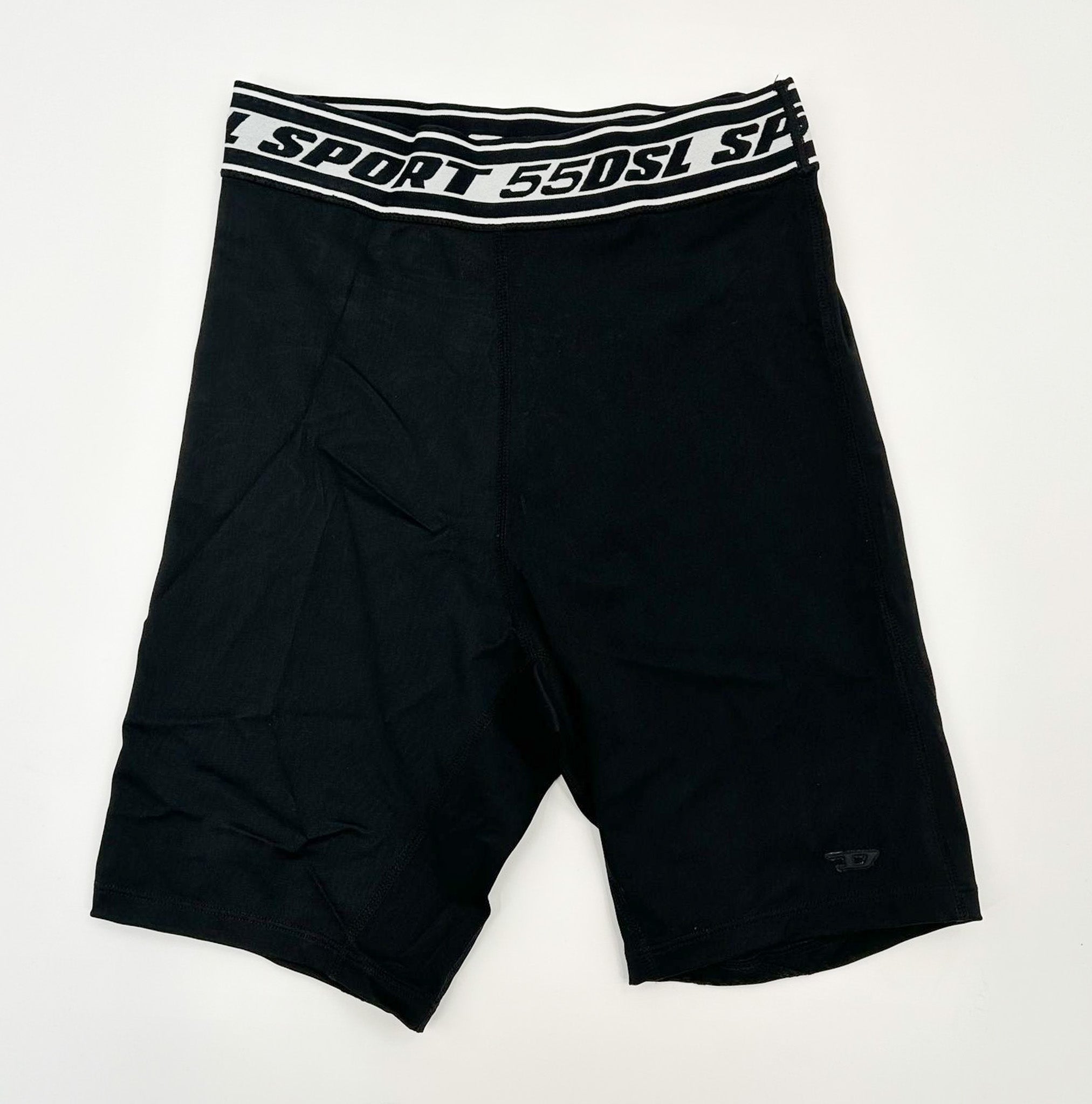 Short color negro