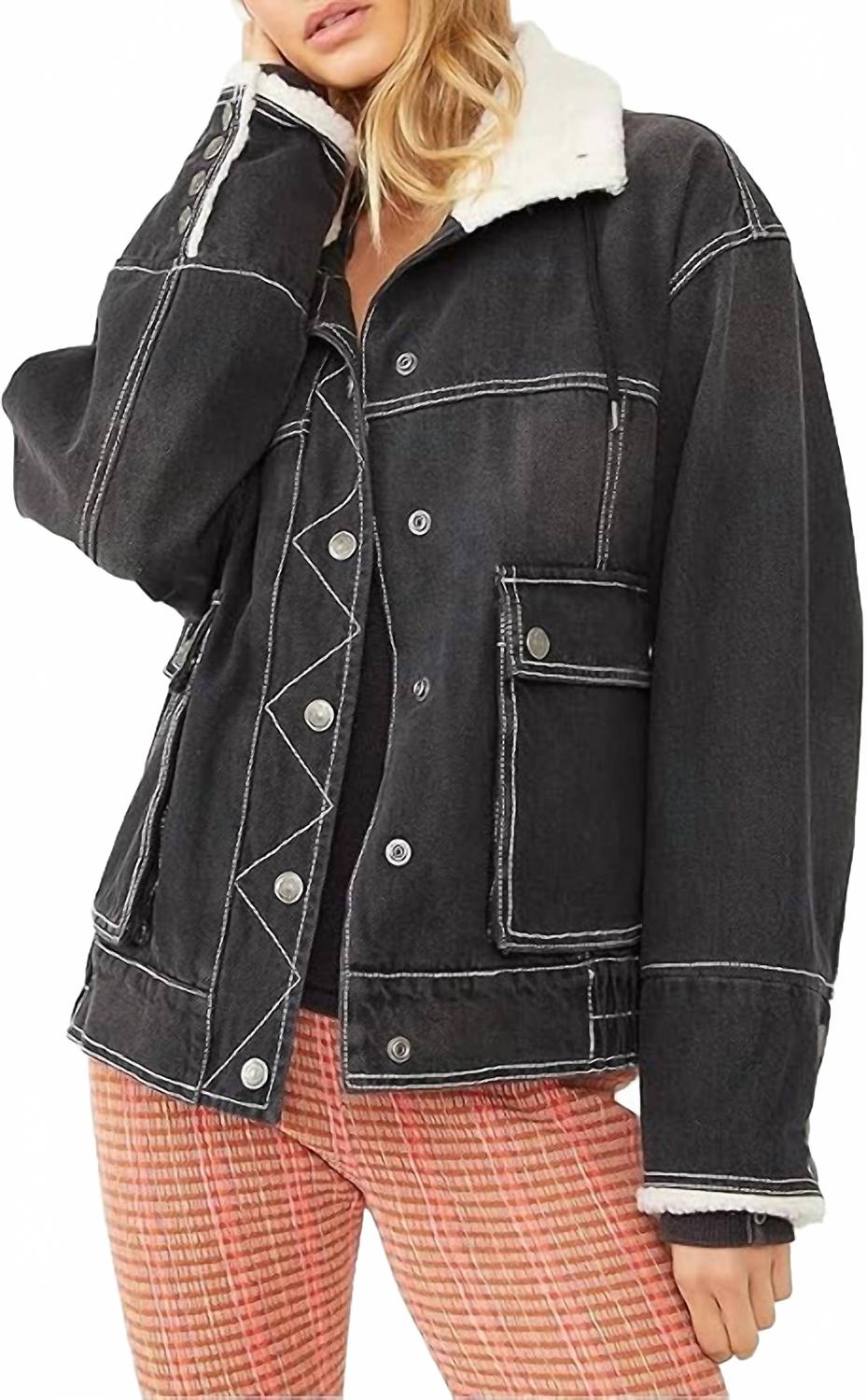 Chaqueta de mezclilla color negro
