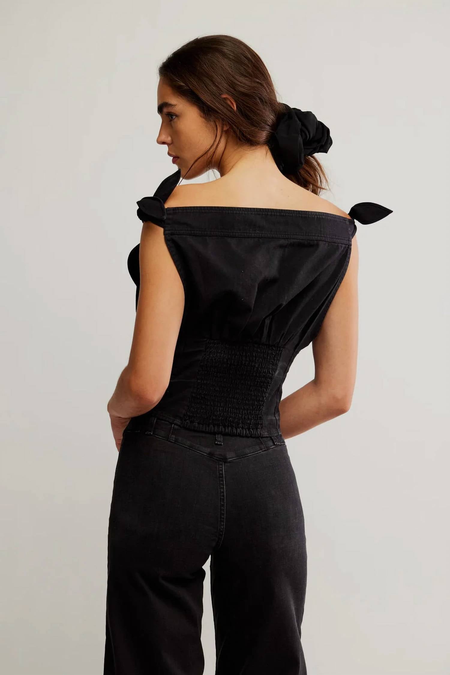 Top color negro