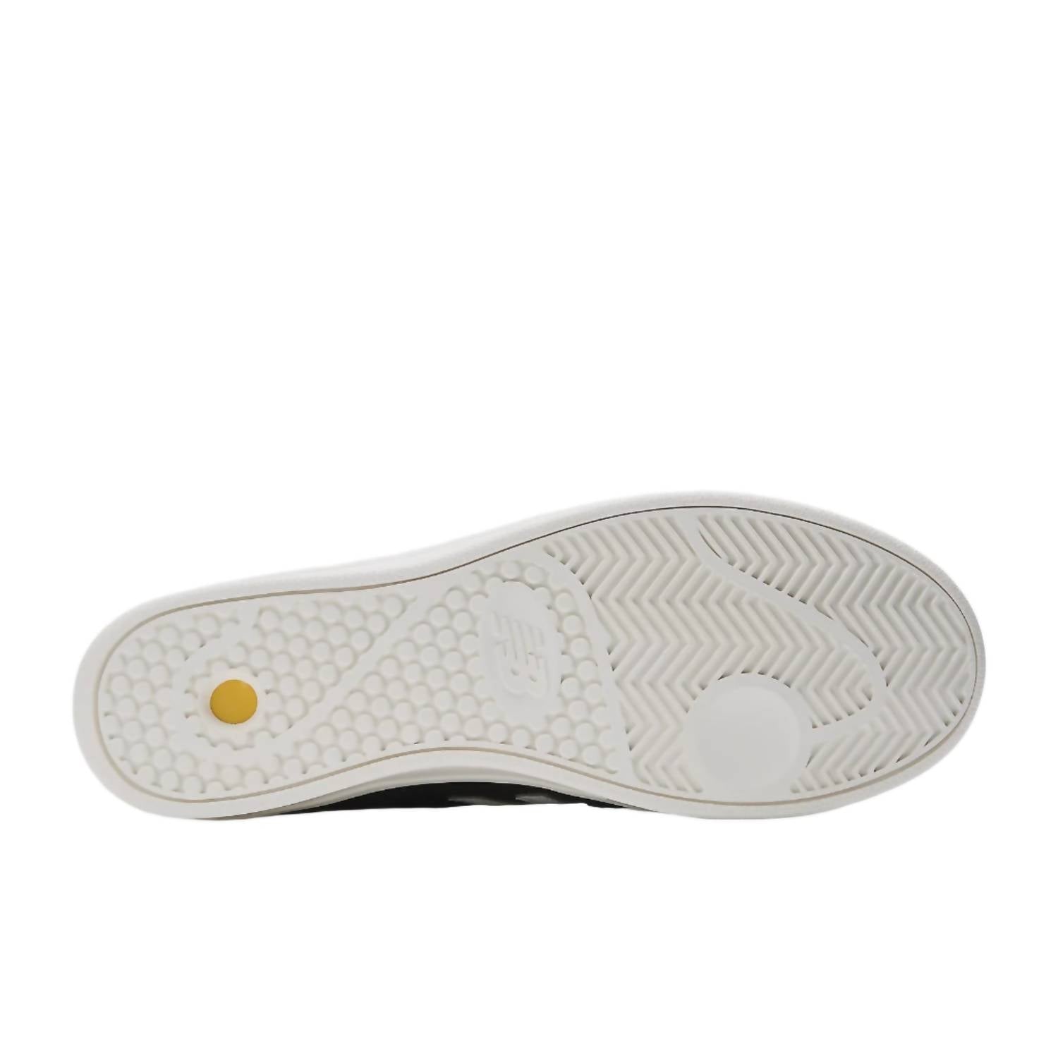 Zapatos de hombre color negro y blanco