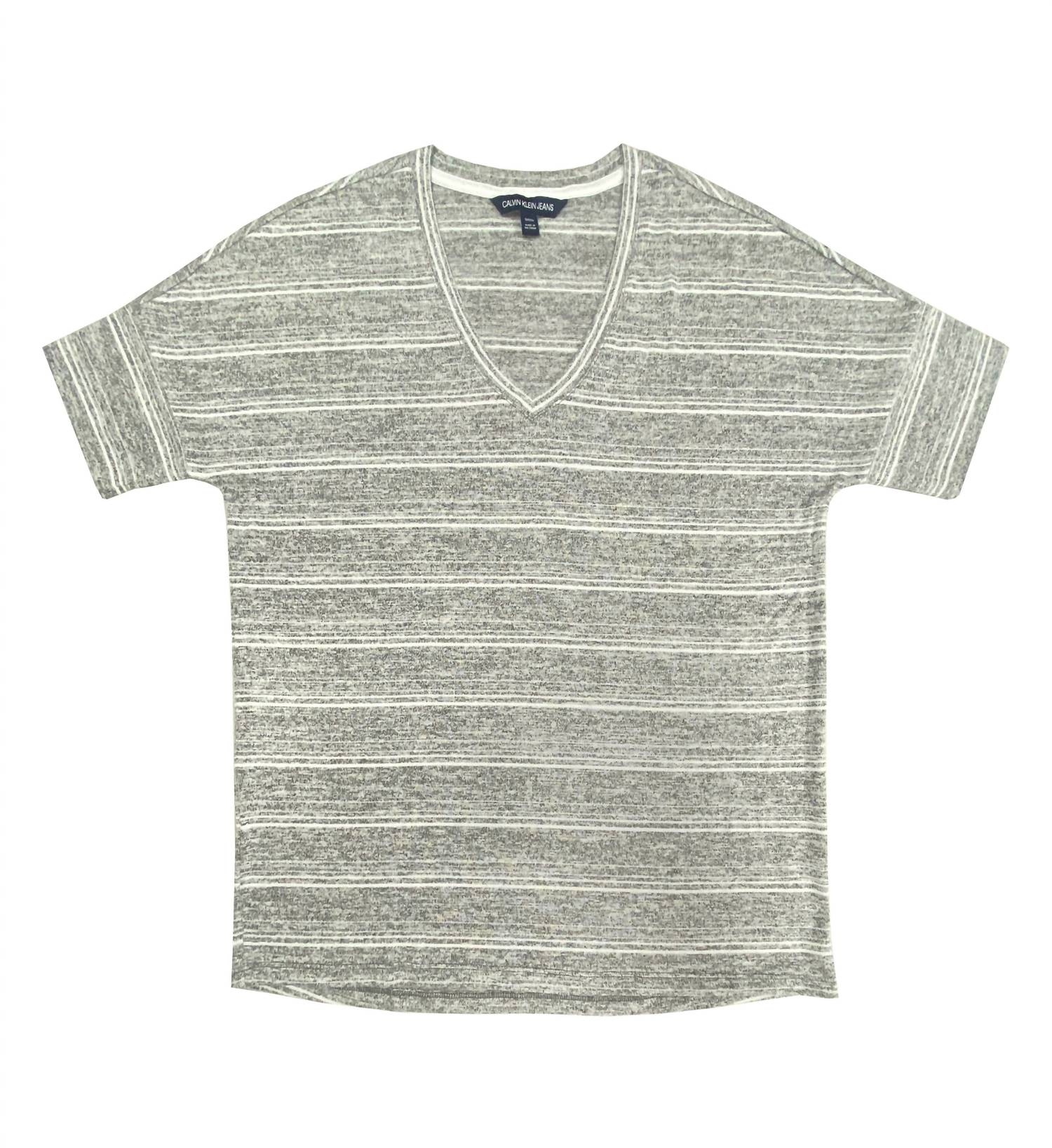 Top de mujer con cuello en V color gris claro