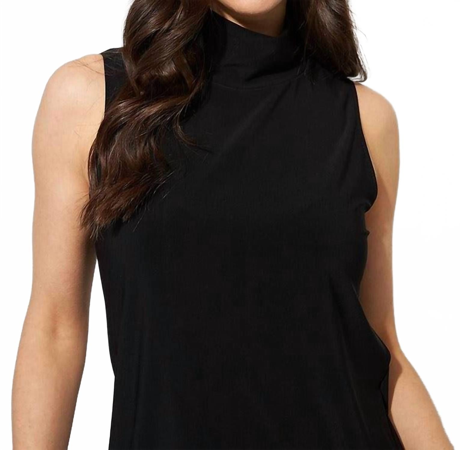 Top sin mangas con cuello alto color negro