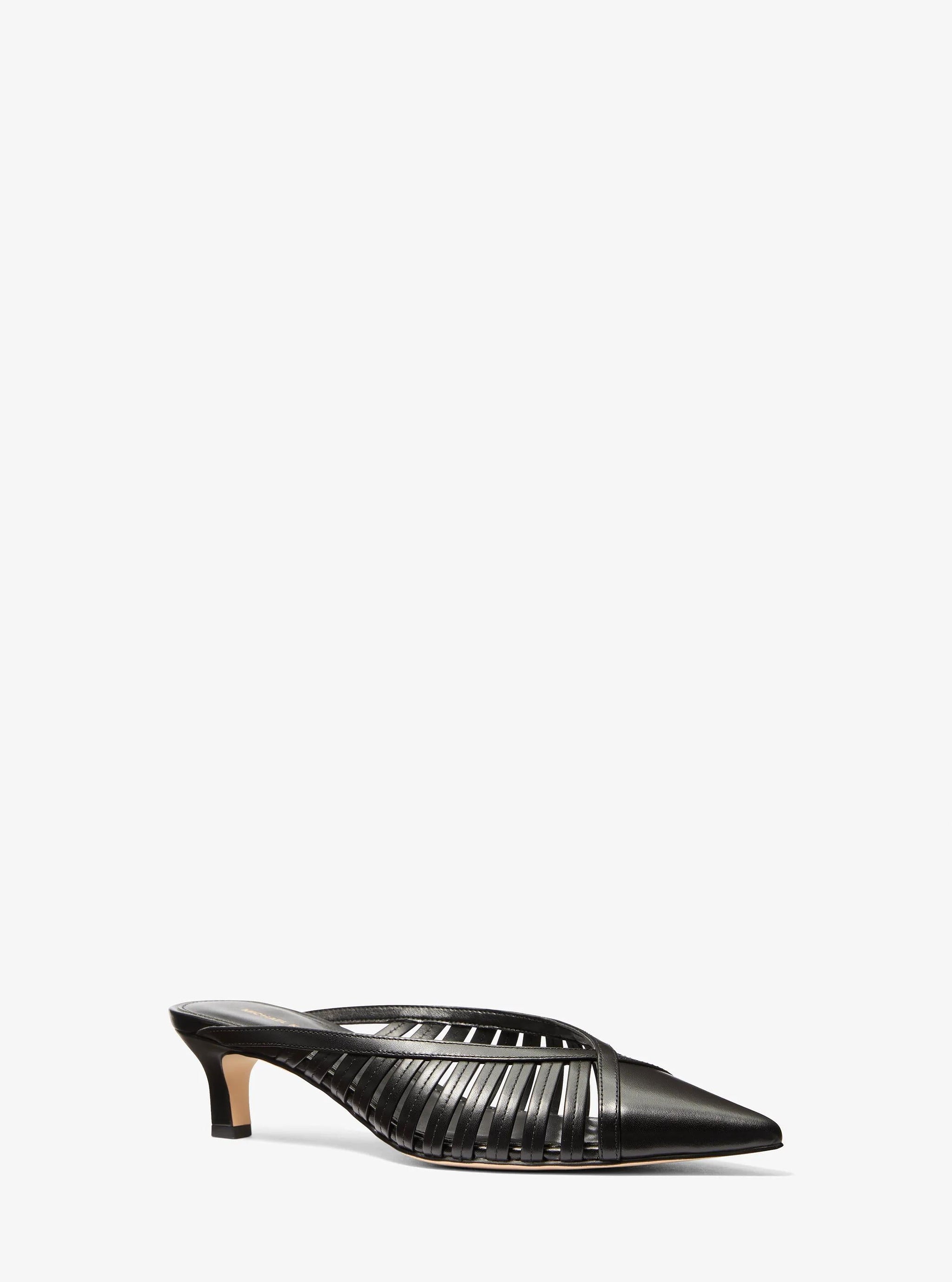 Zapatos destalonados de cuero