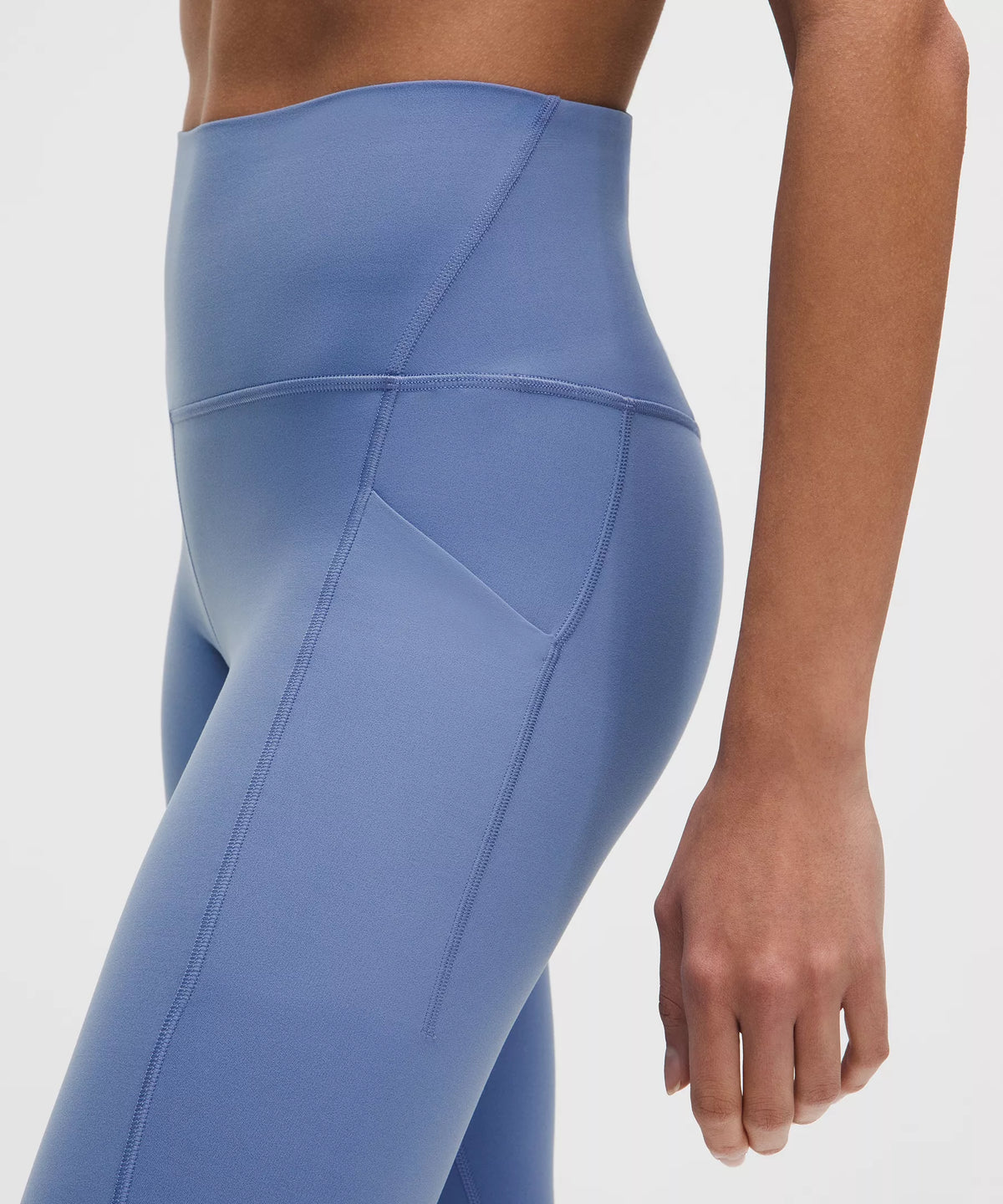 Pantalón de tiro alto