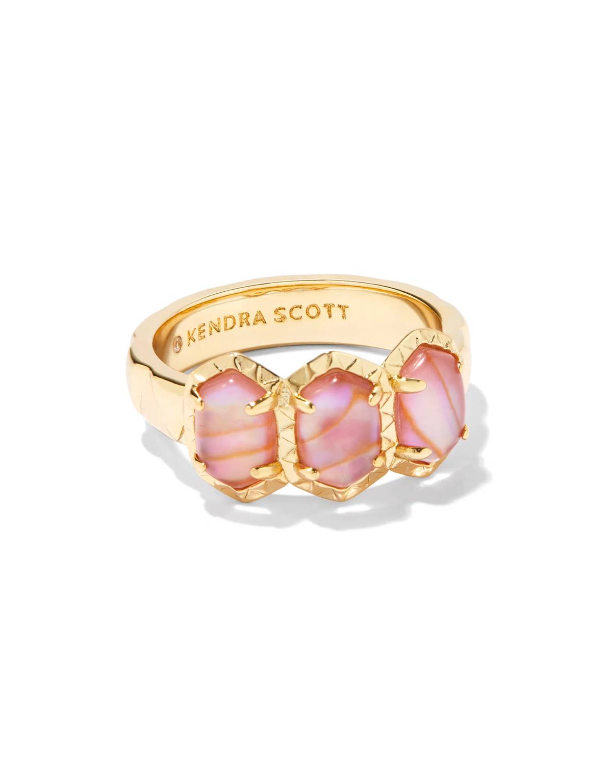 Anillo de mujer color rosado y dorado