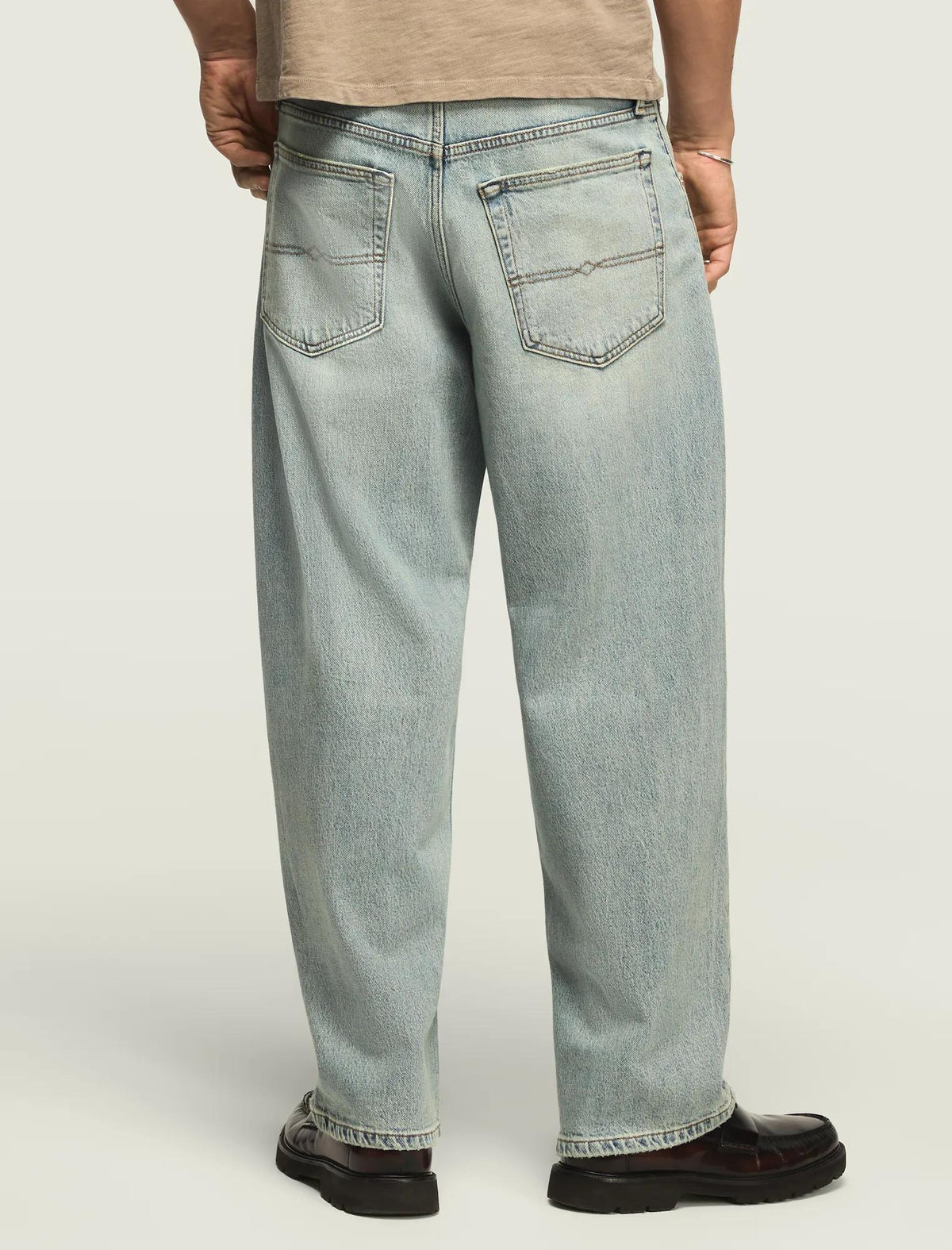 Pantalón de hombre