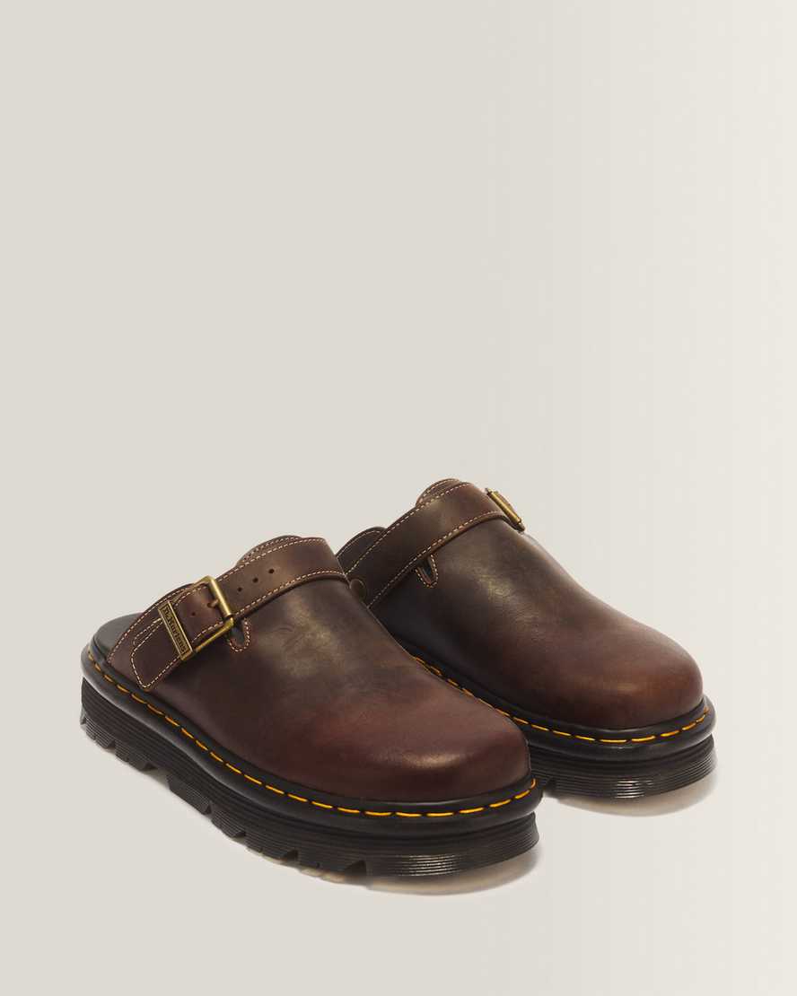 Zapatos destalonados de cuero