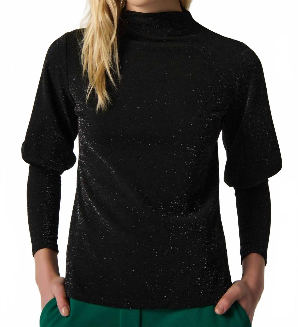 Top de manga larga con cuello alto color negro y plateado