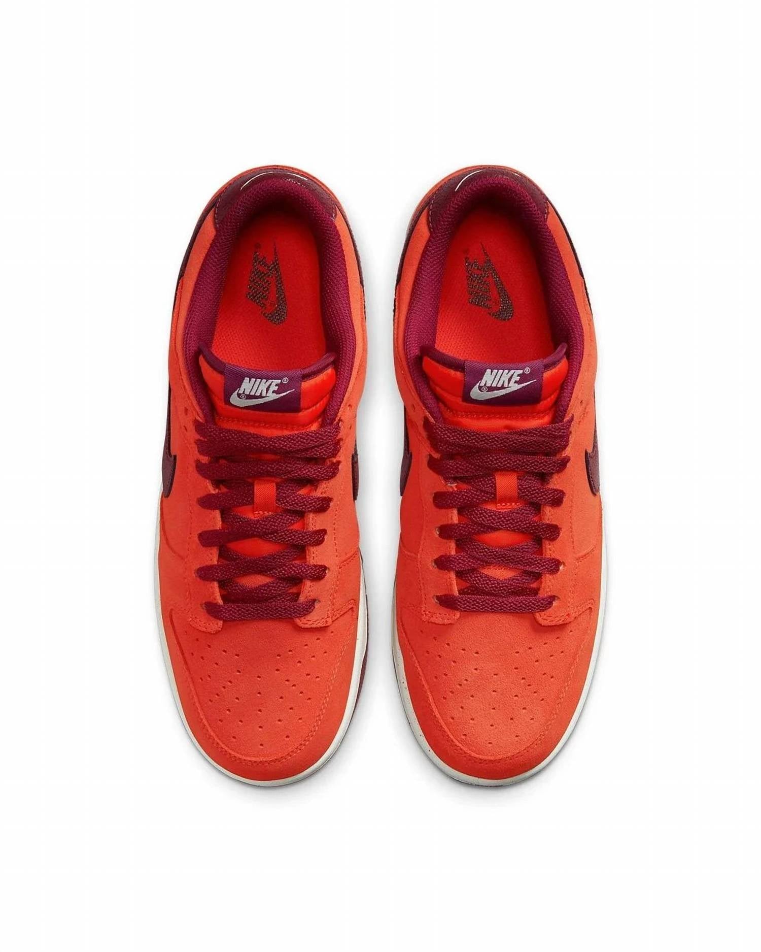Tenis de hombre color naranja