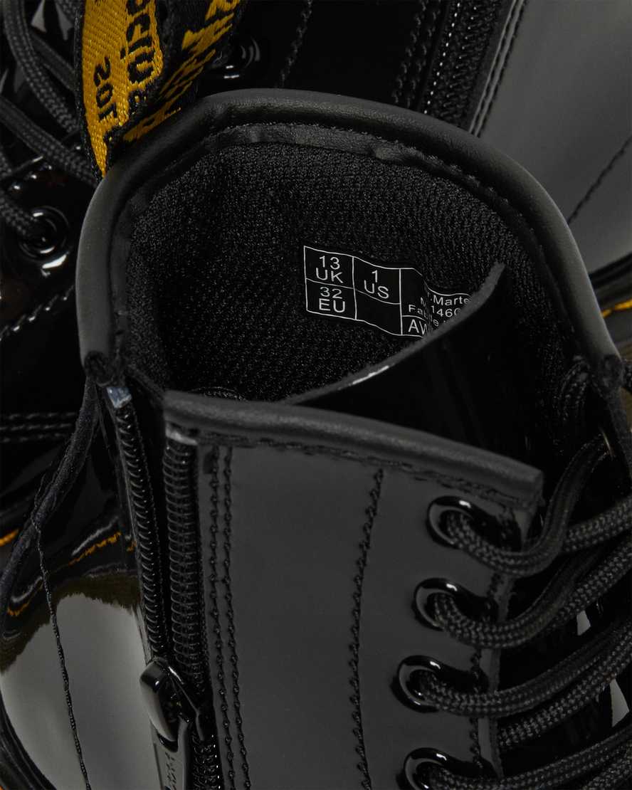Botas de cuero con cordones