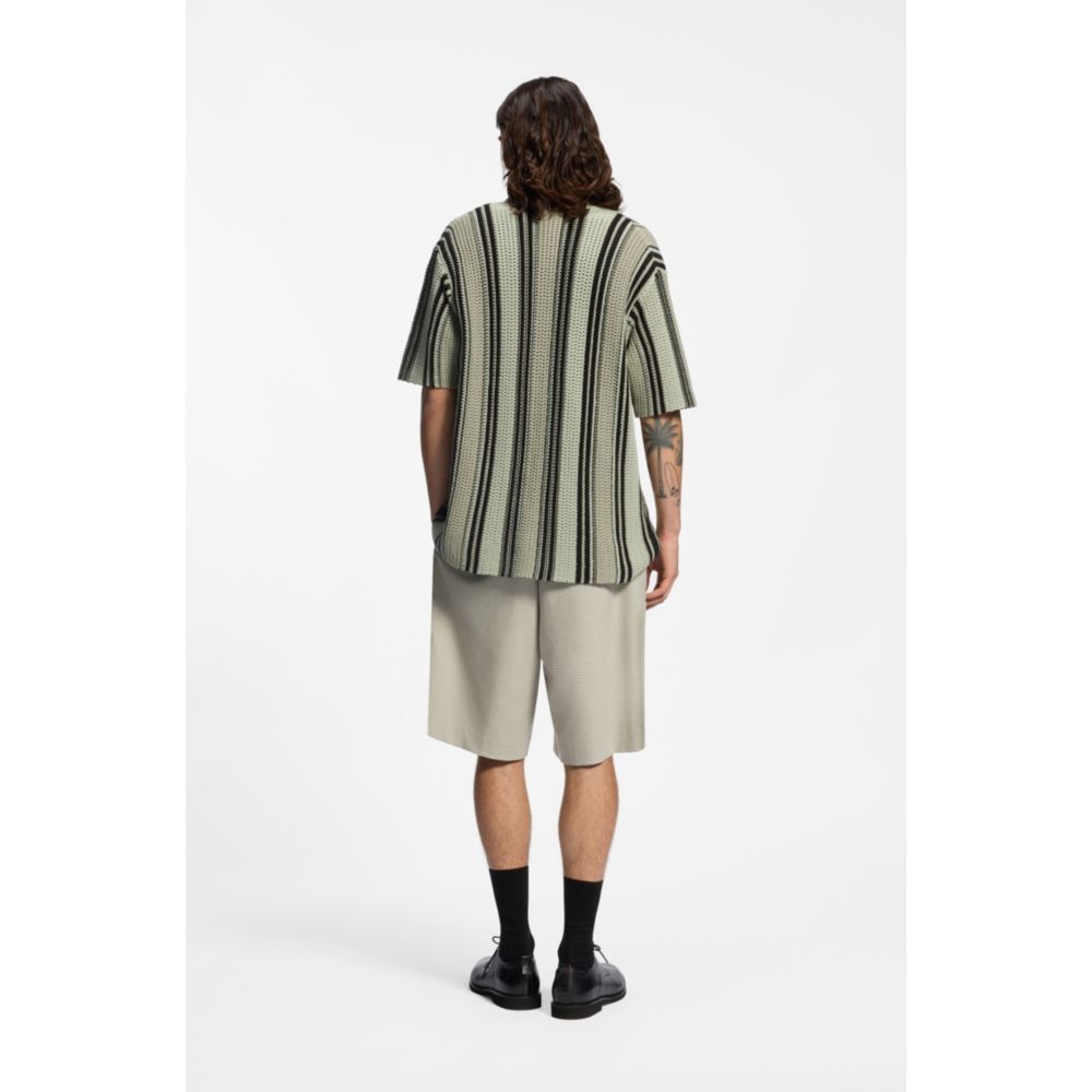 Short de corte amplio