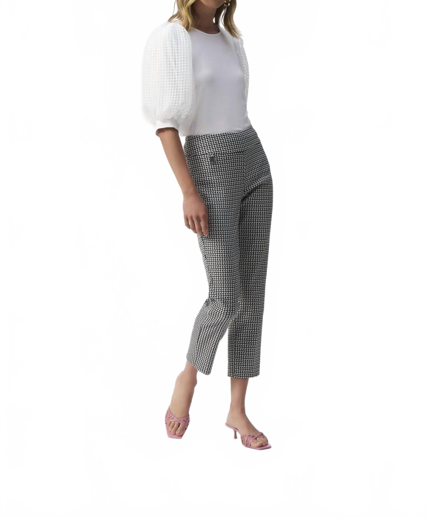 Pantalón color negro y blanco