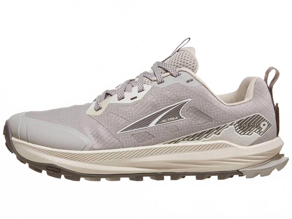 Tenis para correr de mujer color taupe