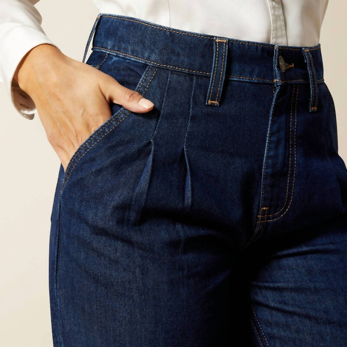 Jean con pliegues color azul
