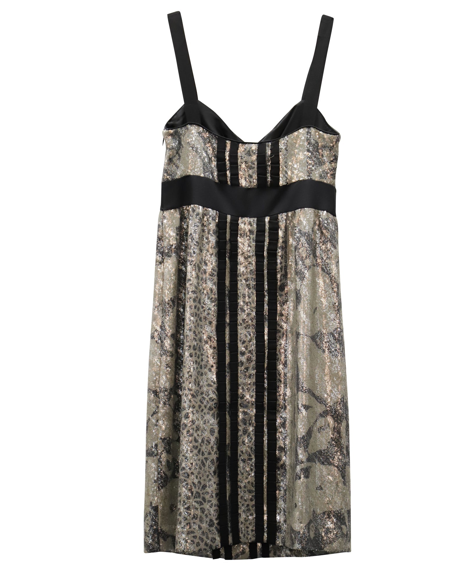 Vestido con lentejuelas color plateado