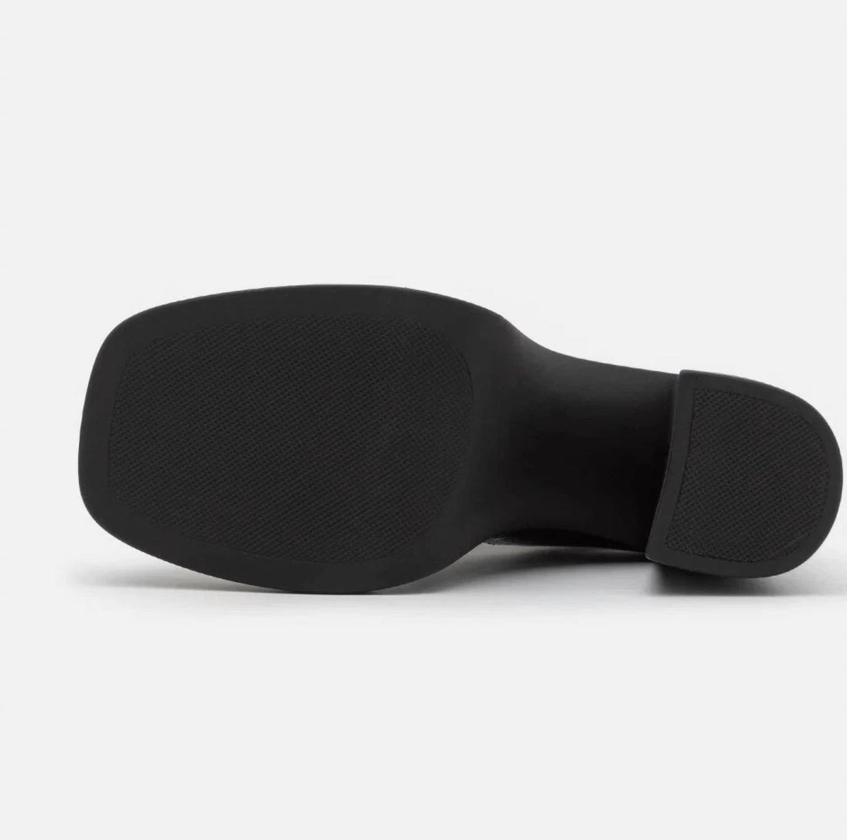 Botas de mujer con plataforma color negro