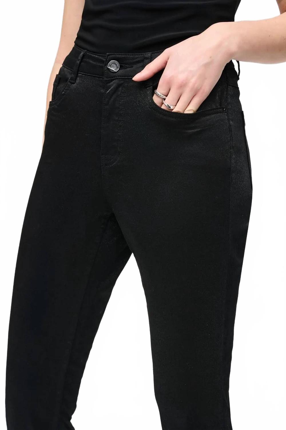 Pantalón de mezclilla color negro