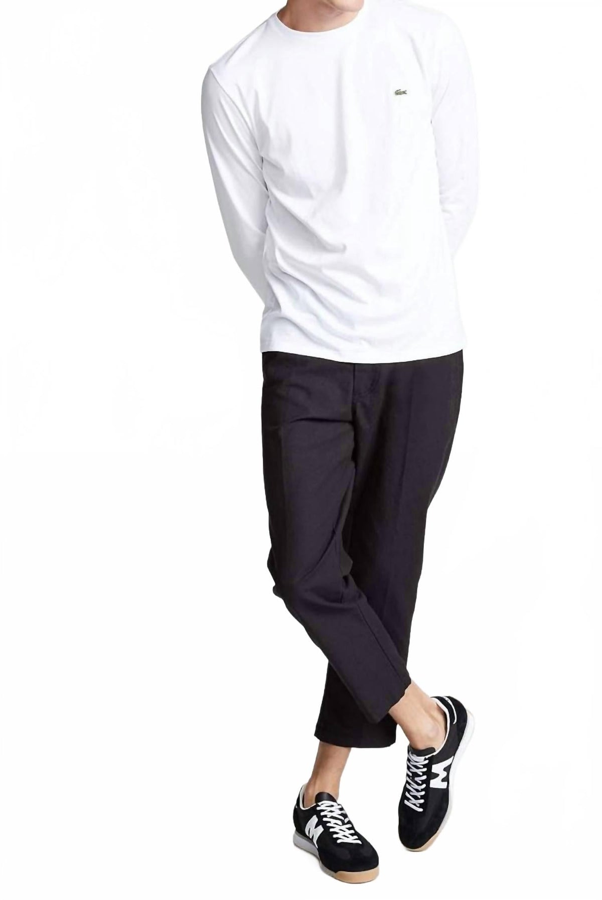 Camiseta de manga larga con cuello redondo color blanco