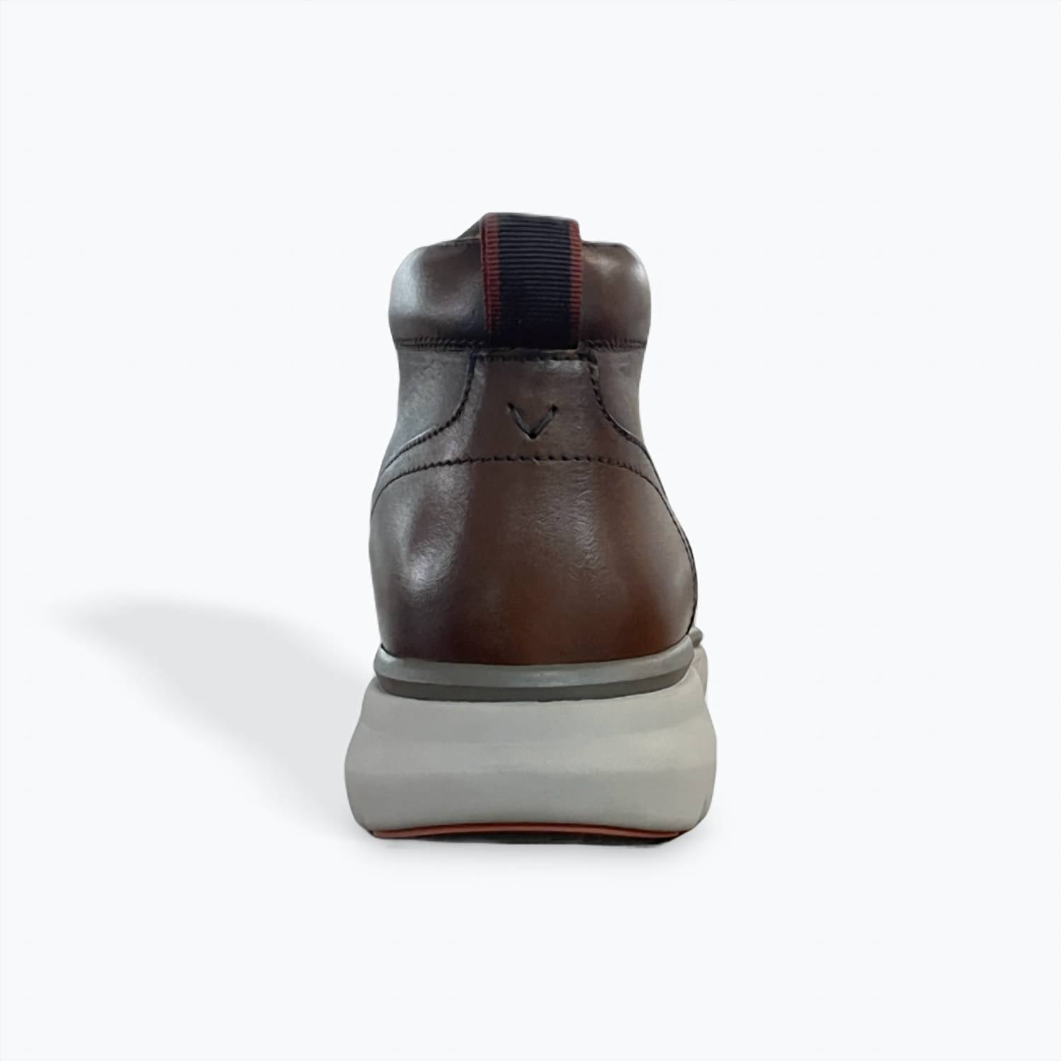 Botas de hombre color café