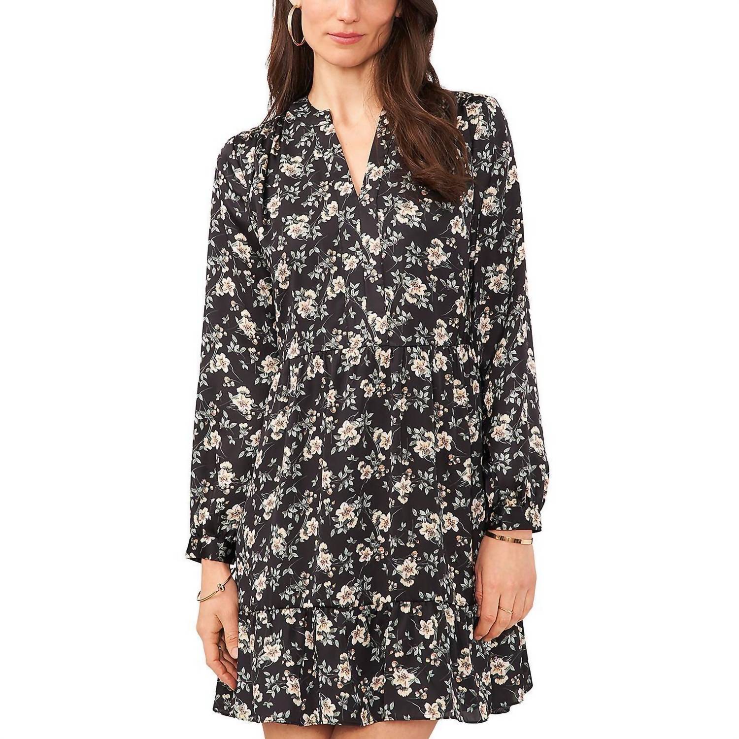 Vestido corto con estampado floral color negro