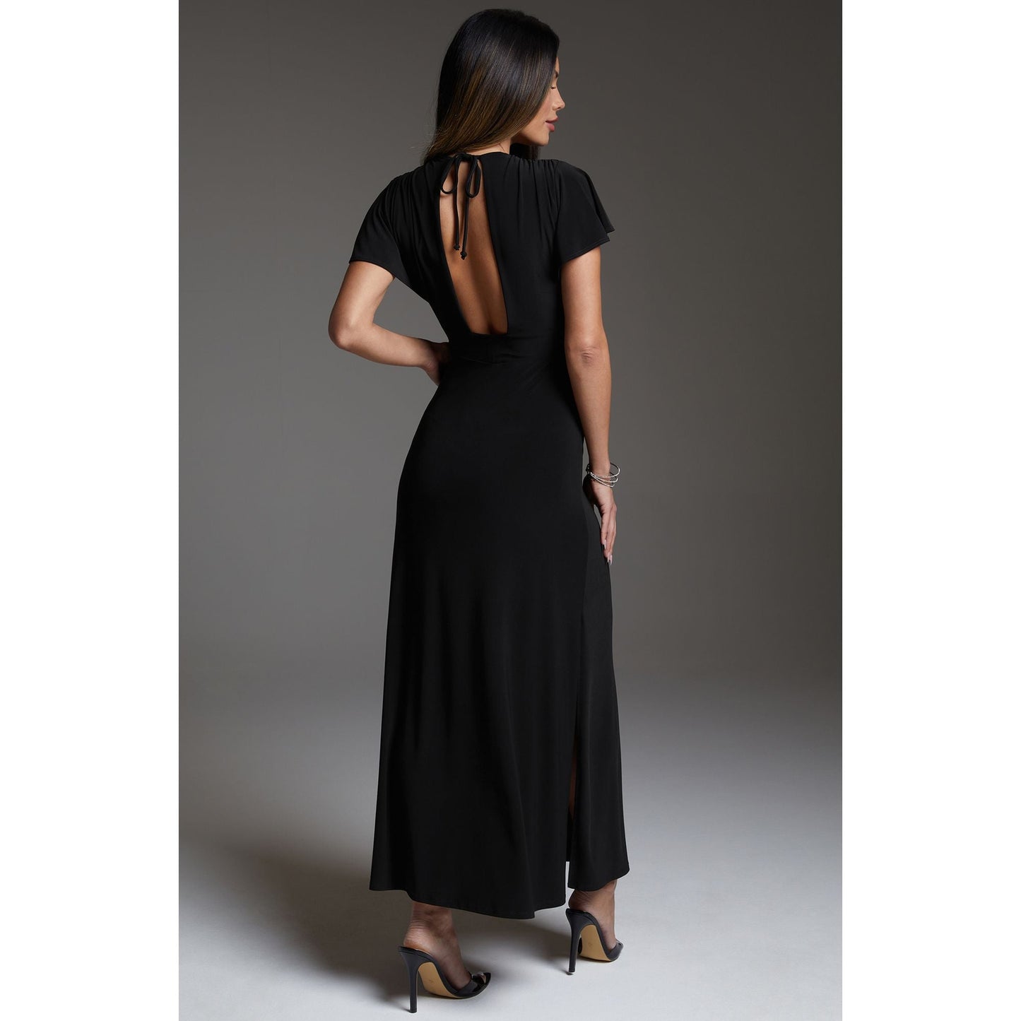Vestido de mujer largo con cuello en V