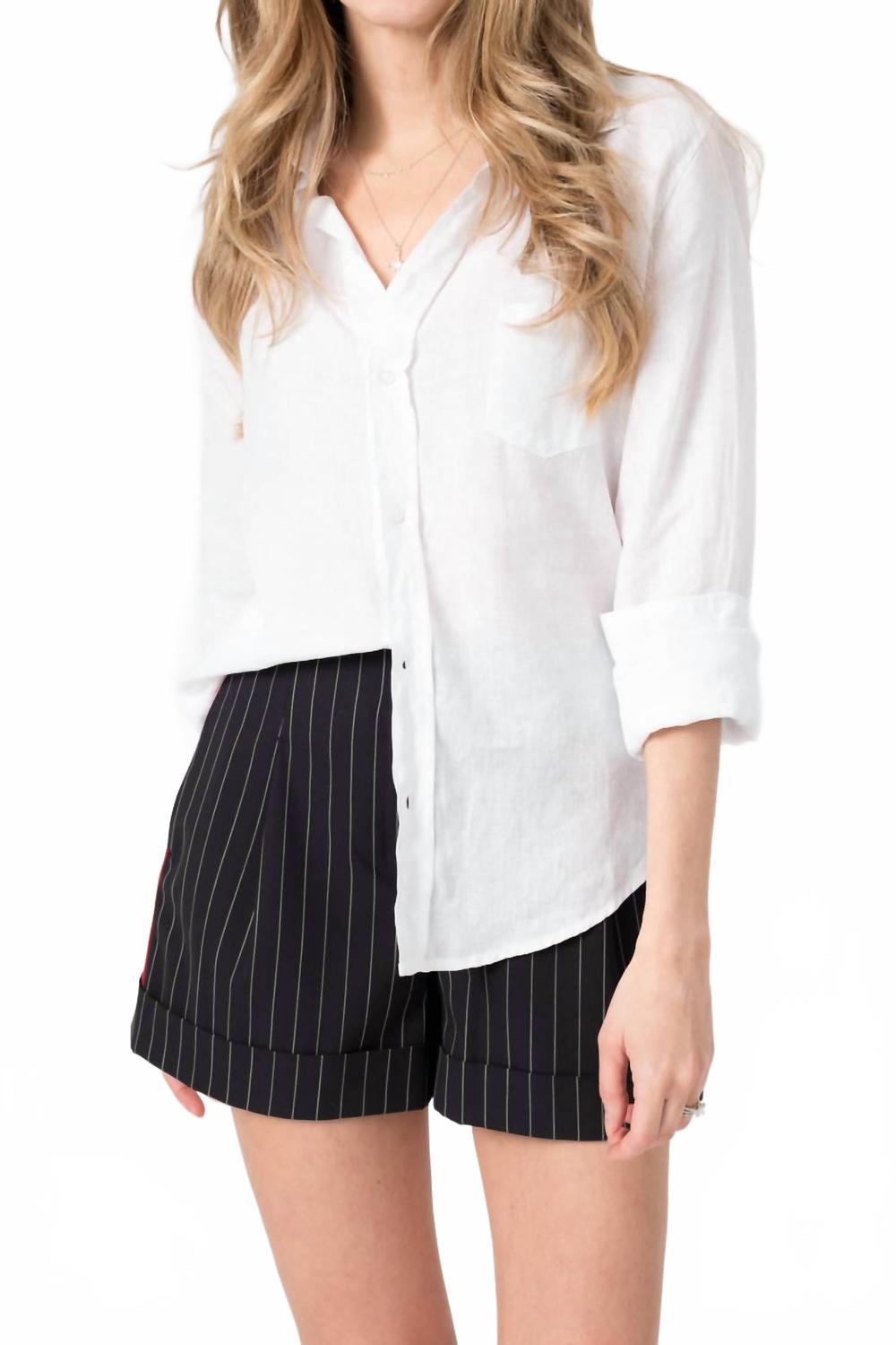 Short color azul marino