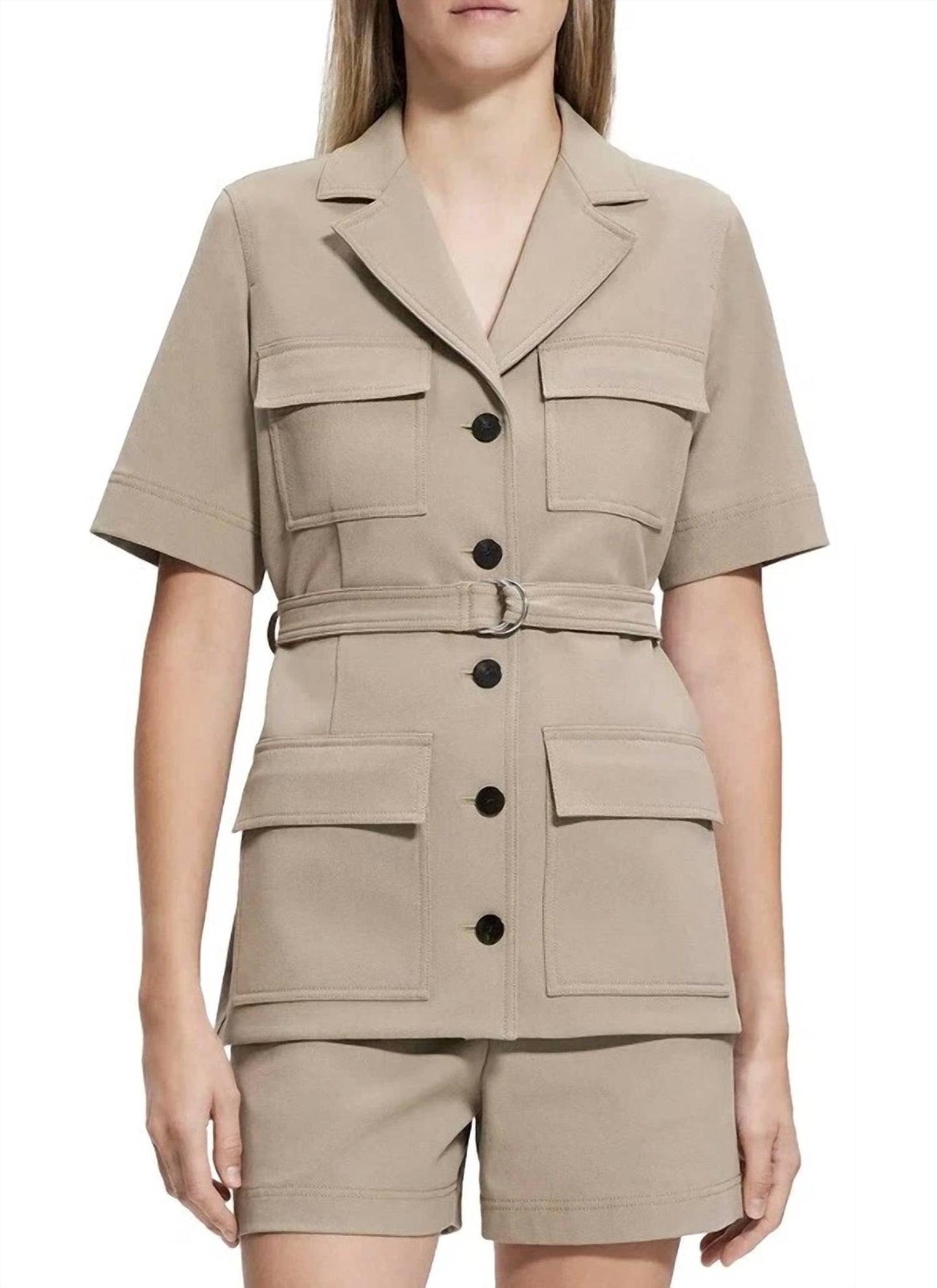 Chaqueta color beige