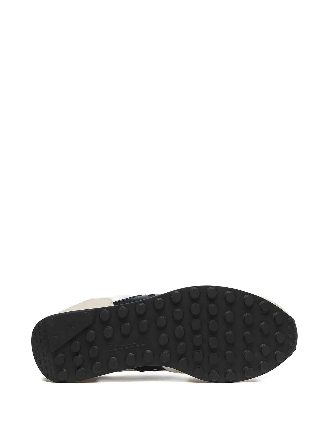 Tenis de hombre color negro y blanco