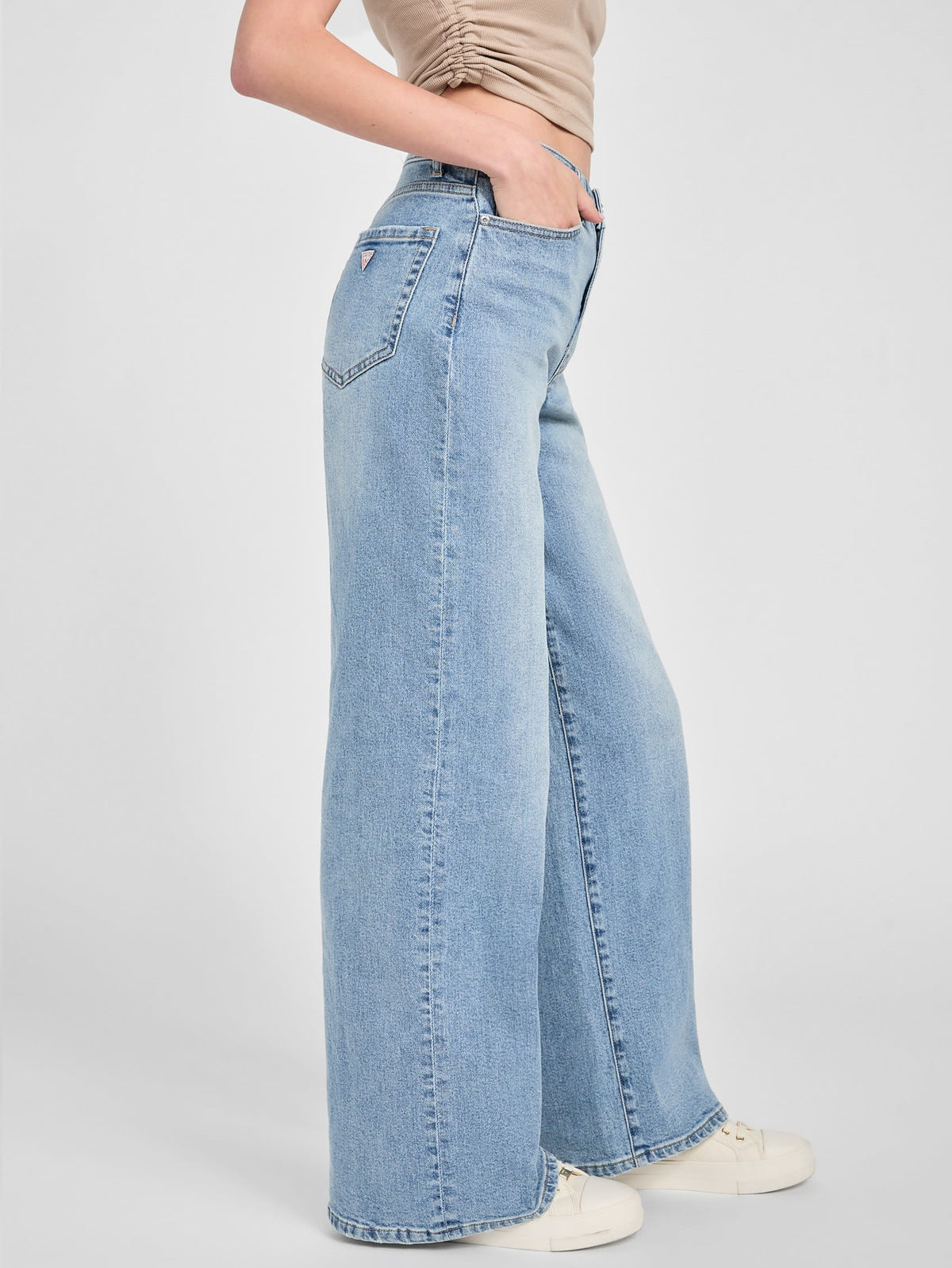 Pantalón de mezclilla de pierna ancha