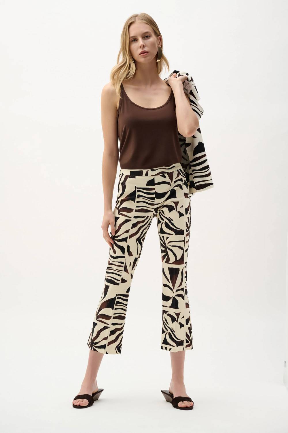 Pantalón color beige