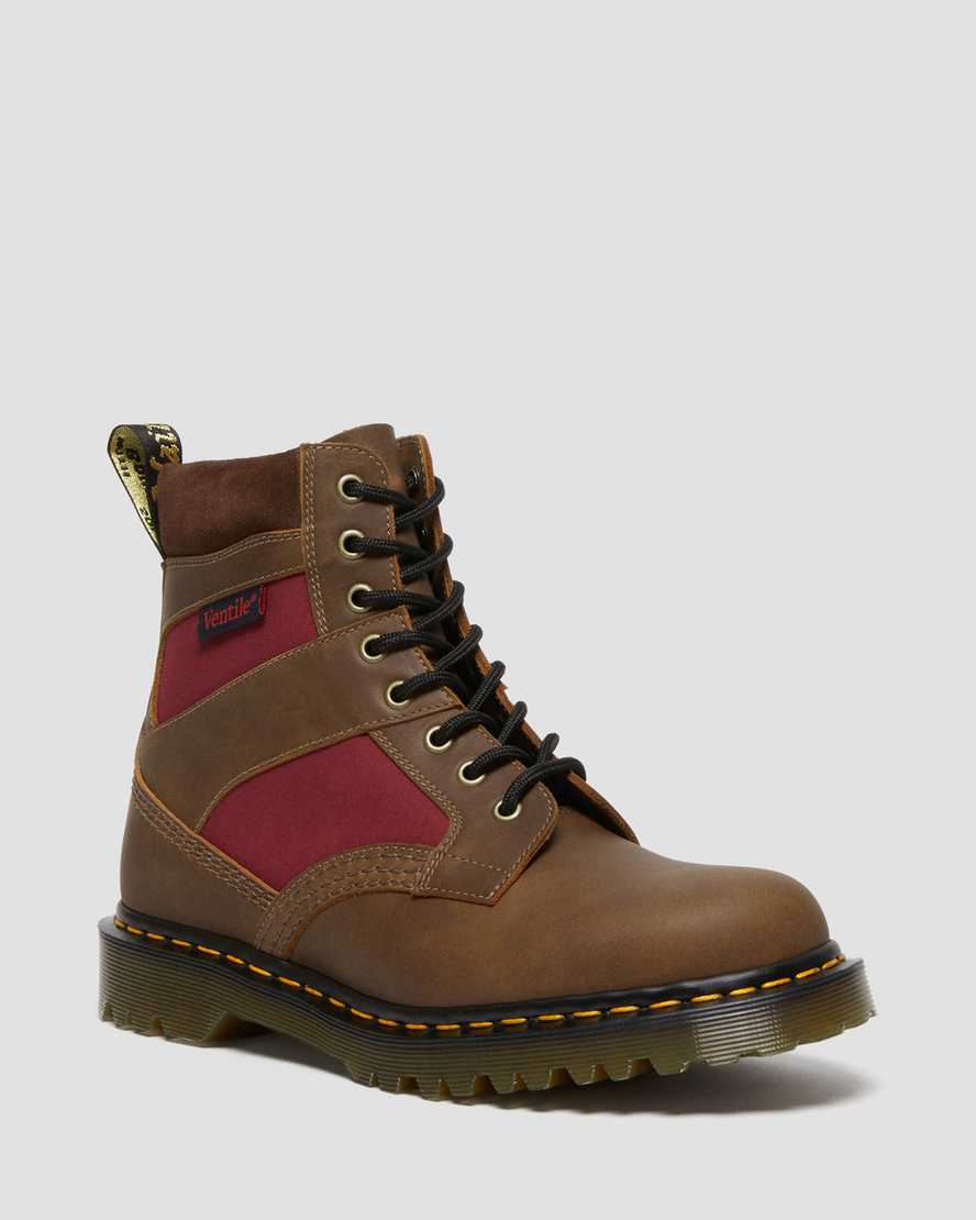 Botas con cordones