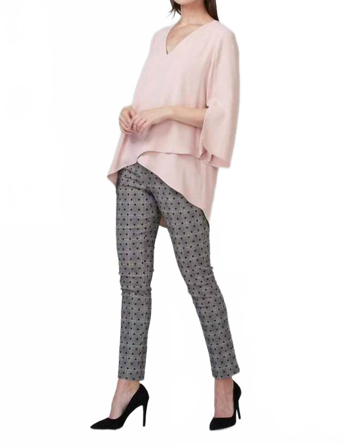 Pantalón color negro y gris