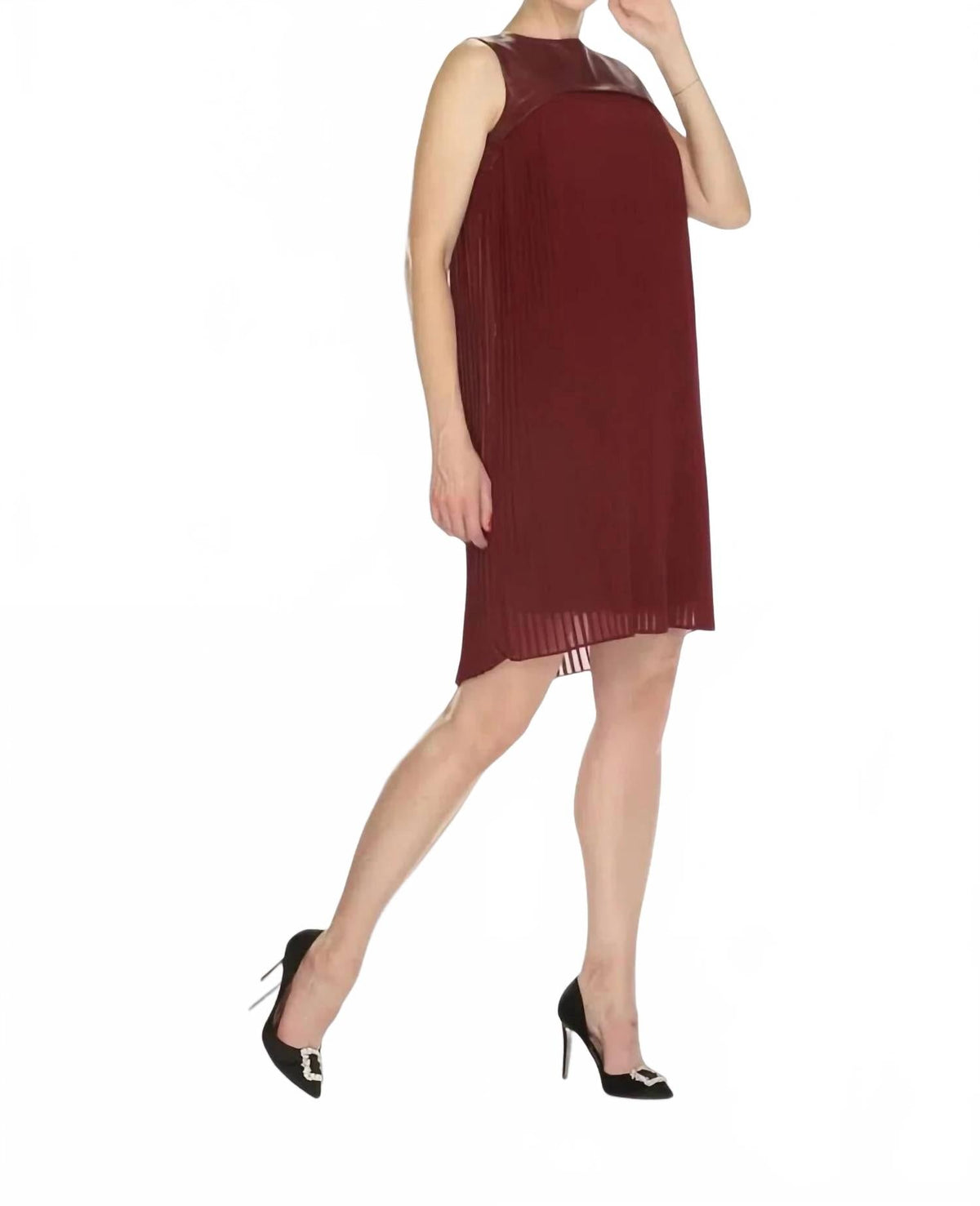 Vestido de efecto cuero corto con pliegues