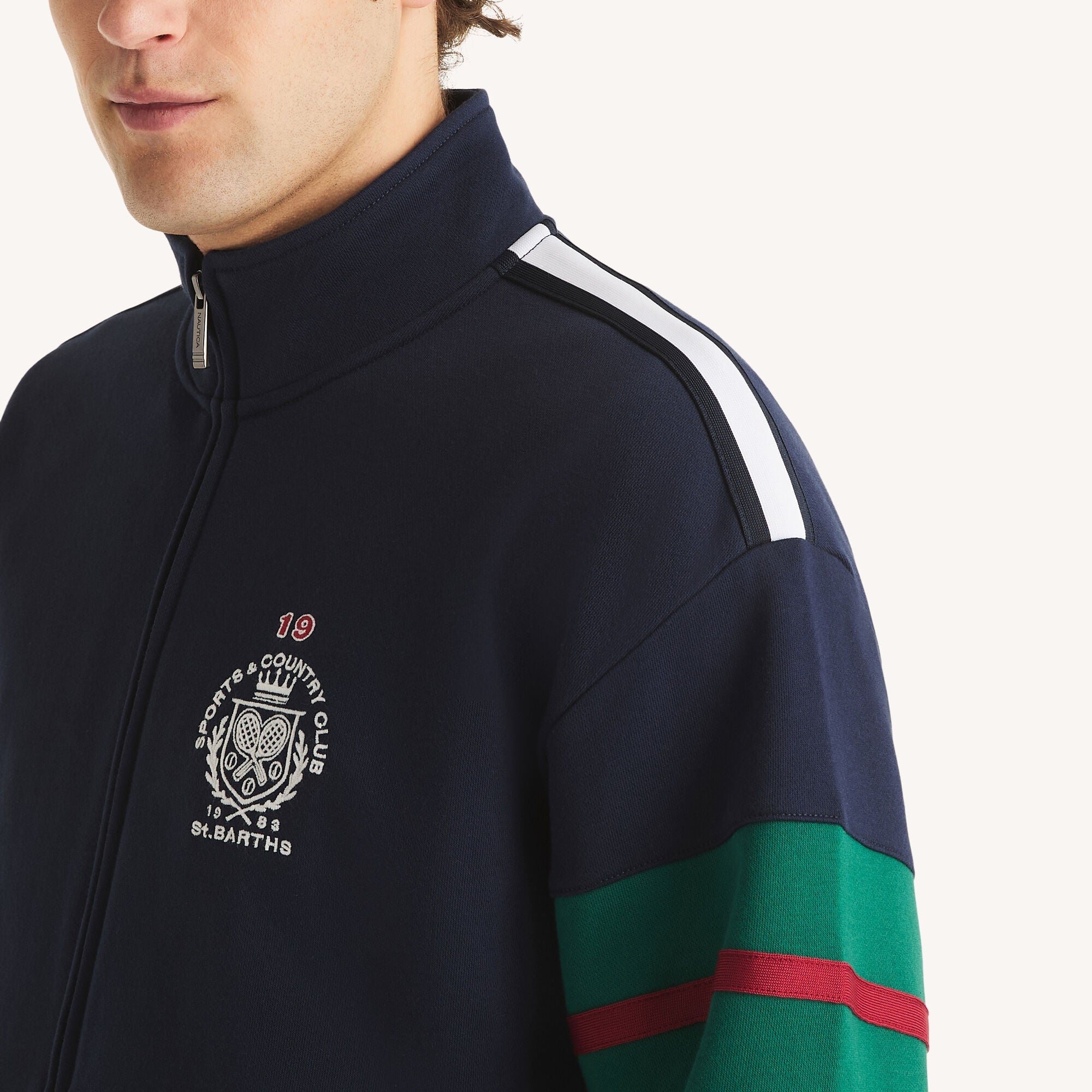 Buzo de hombre con cuello alto