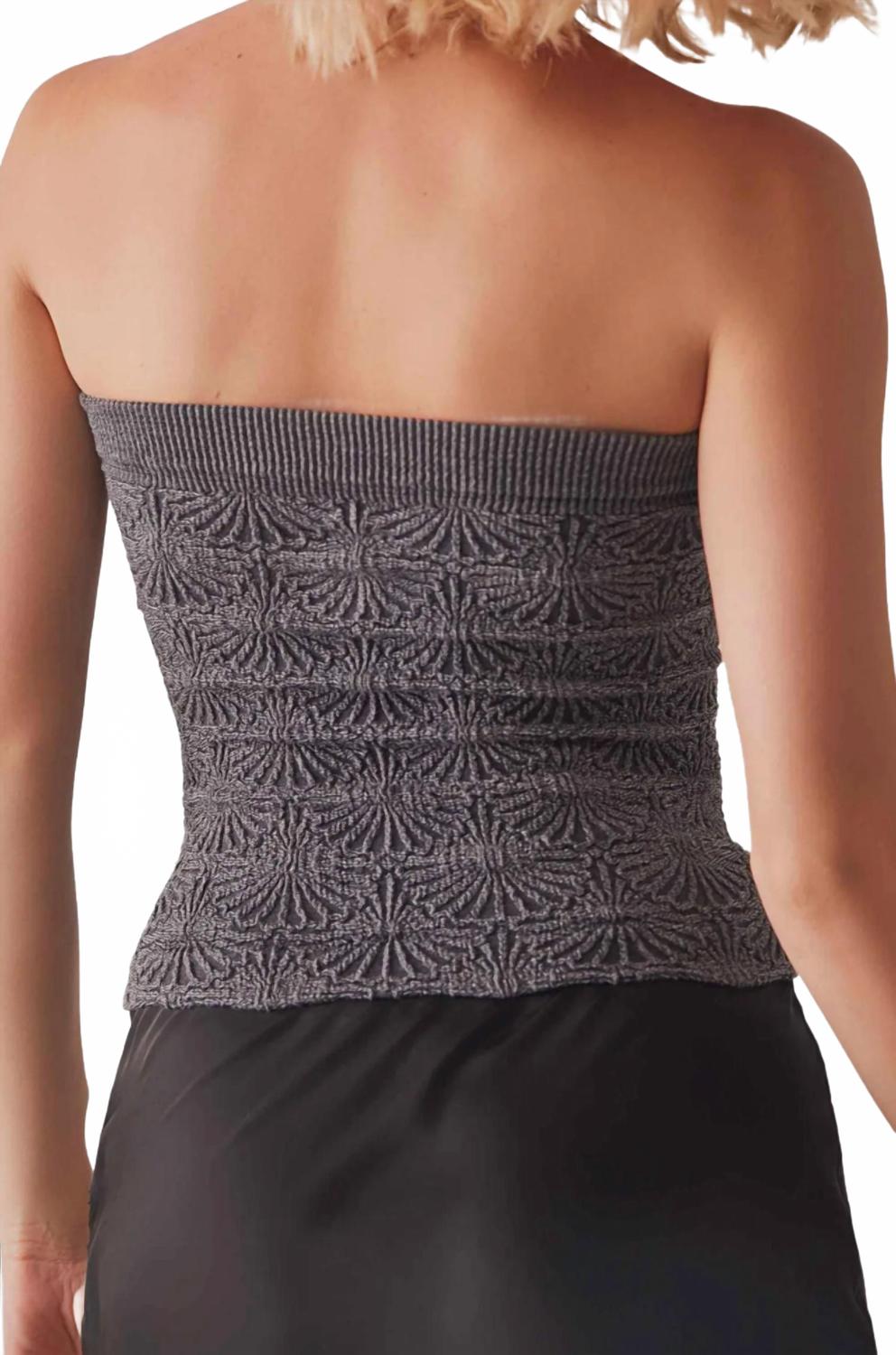 Top color negro