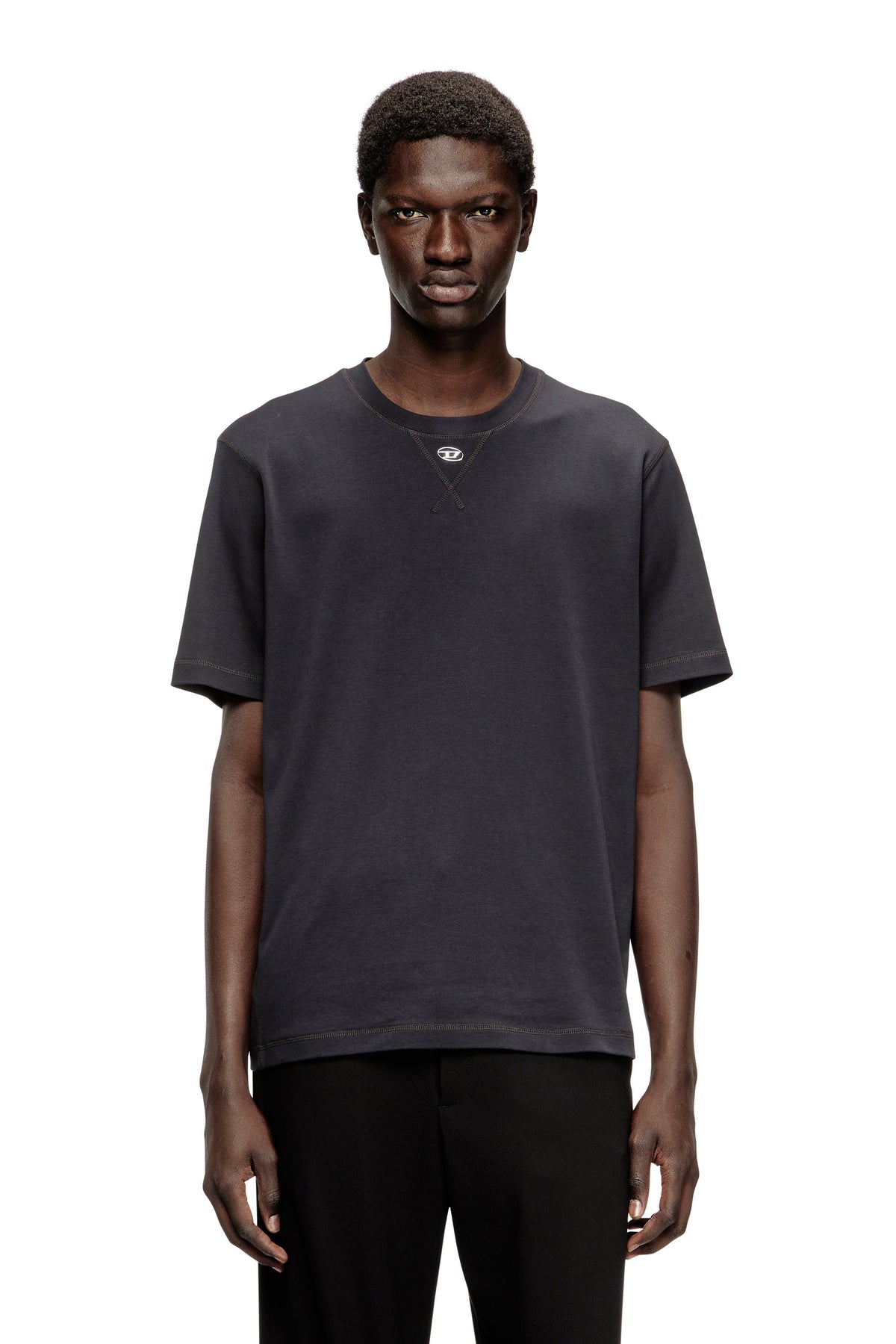 Camiseta con cuello redondo