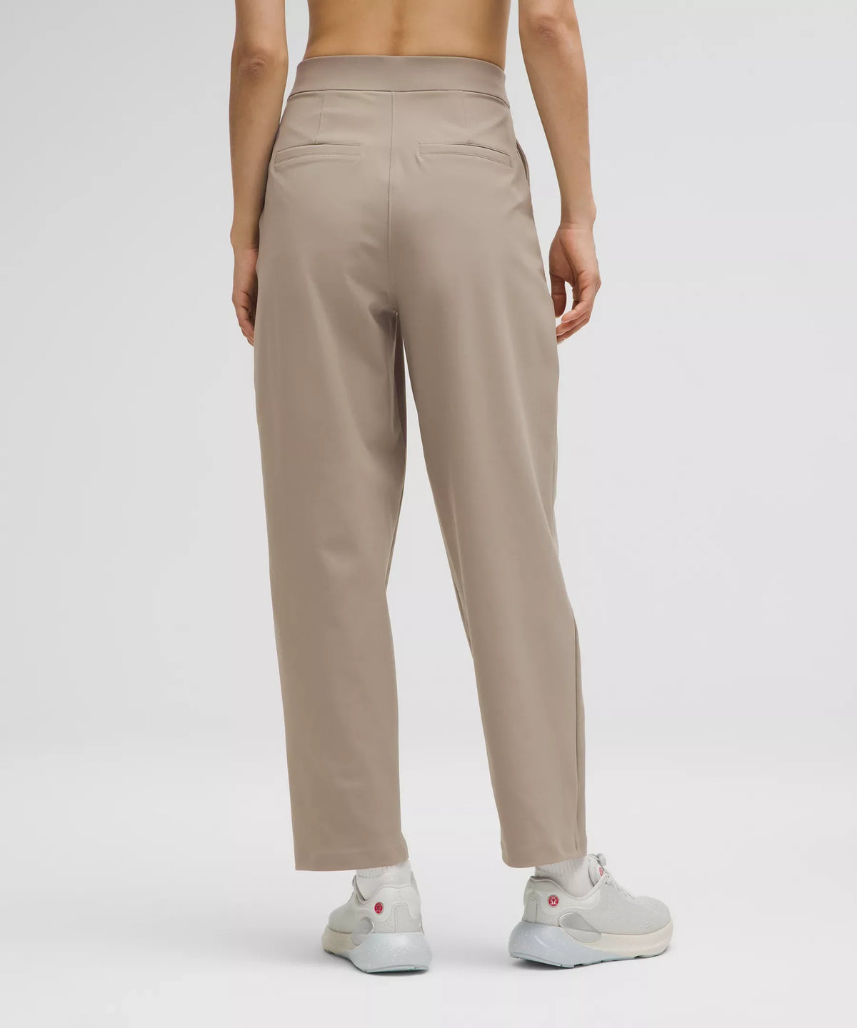 Pantalón de tiro alto