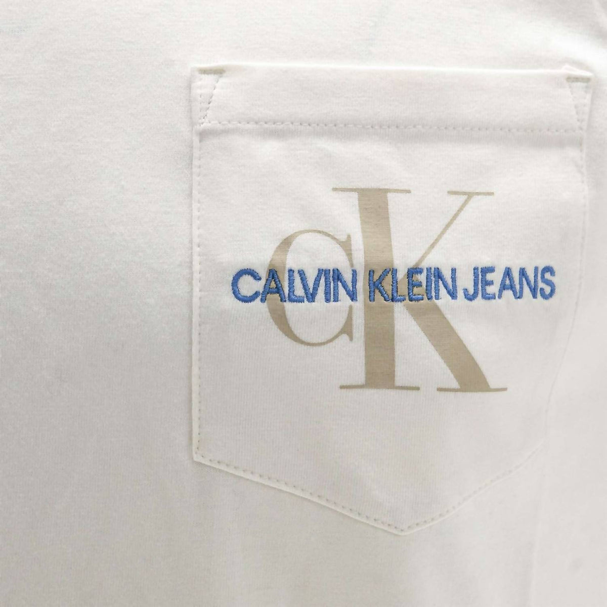 Camiseta color blanco