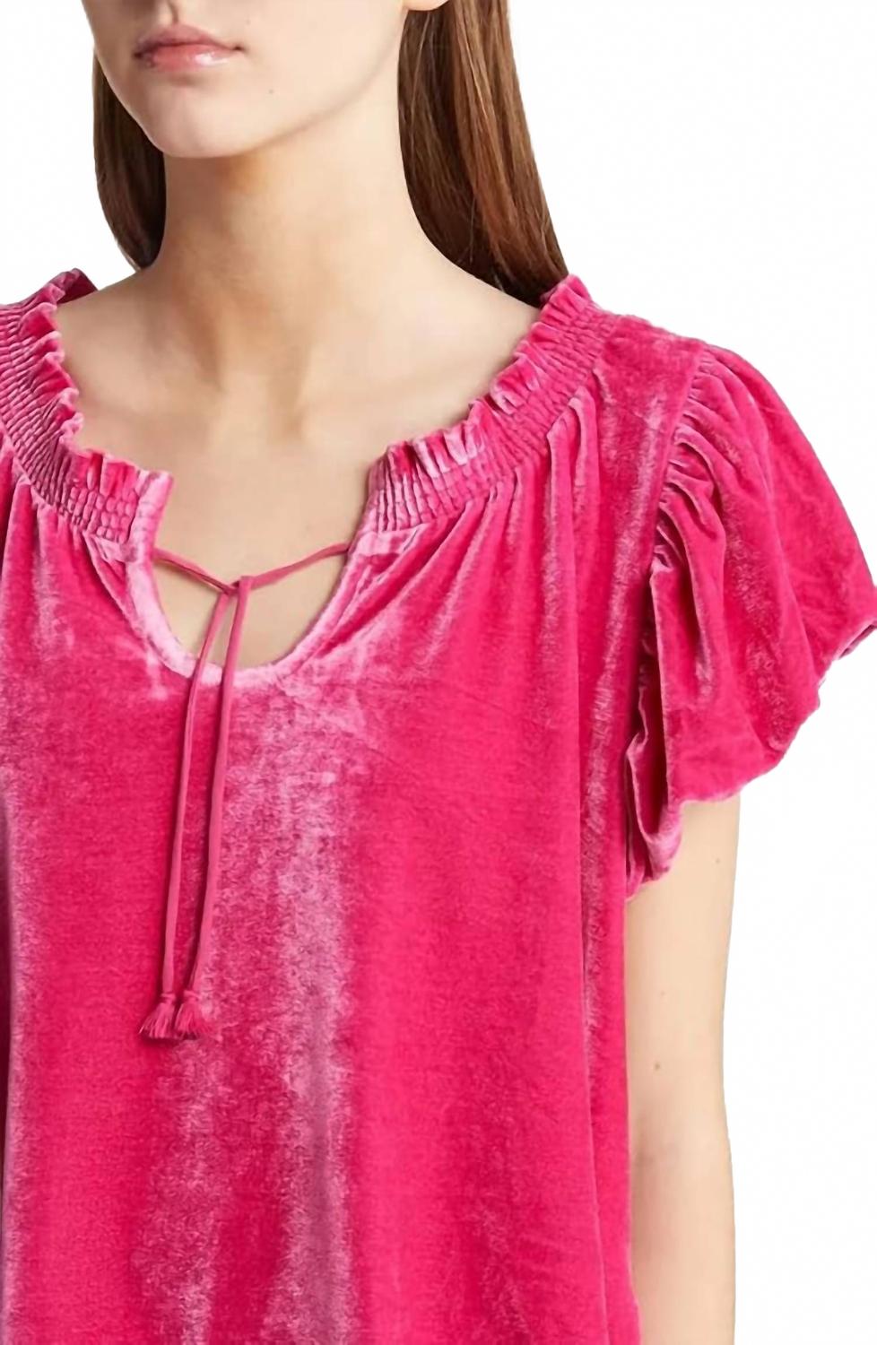 Top color rosado