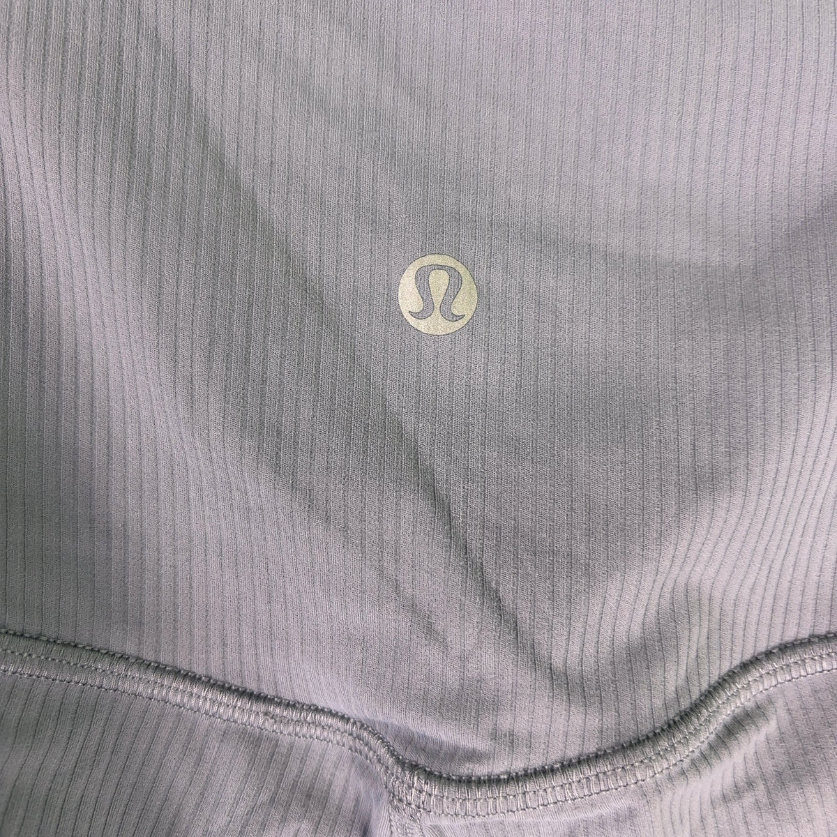 Pantalón de tiro alto con tejido acanalado