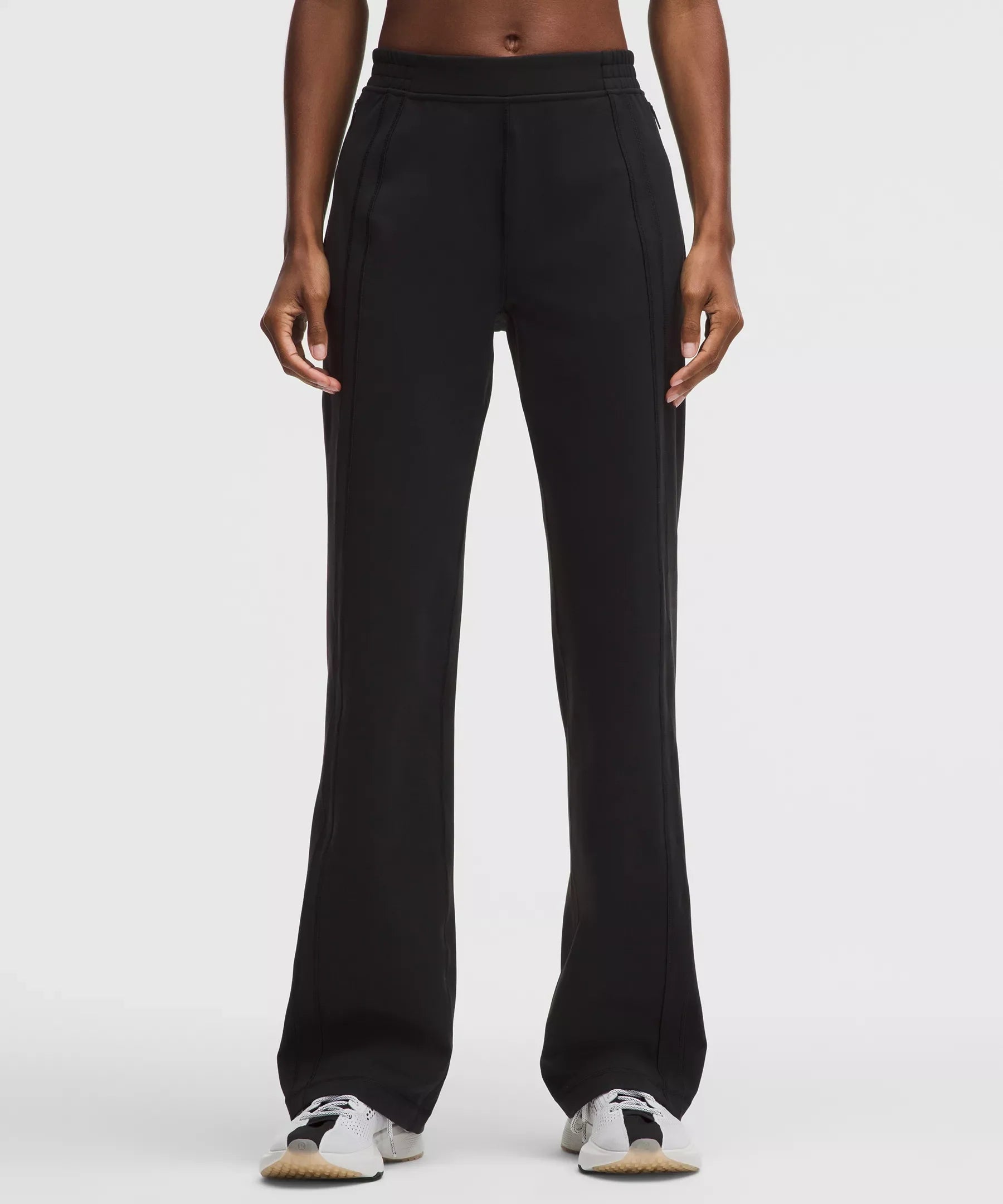 Pantalón de tiro medio