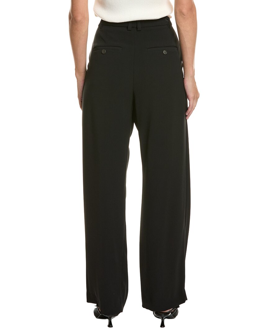 Pantalón con pliegues