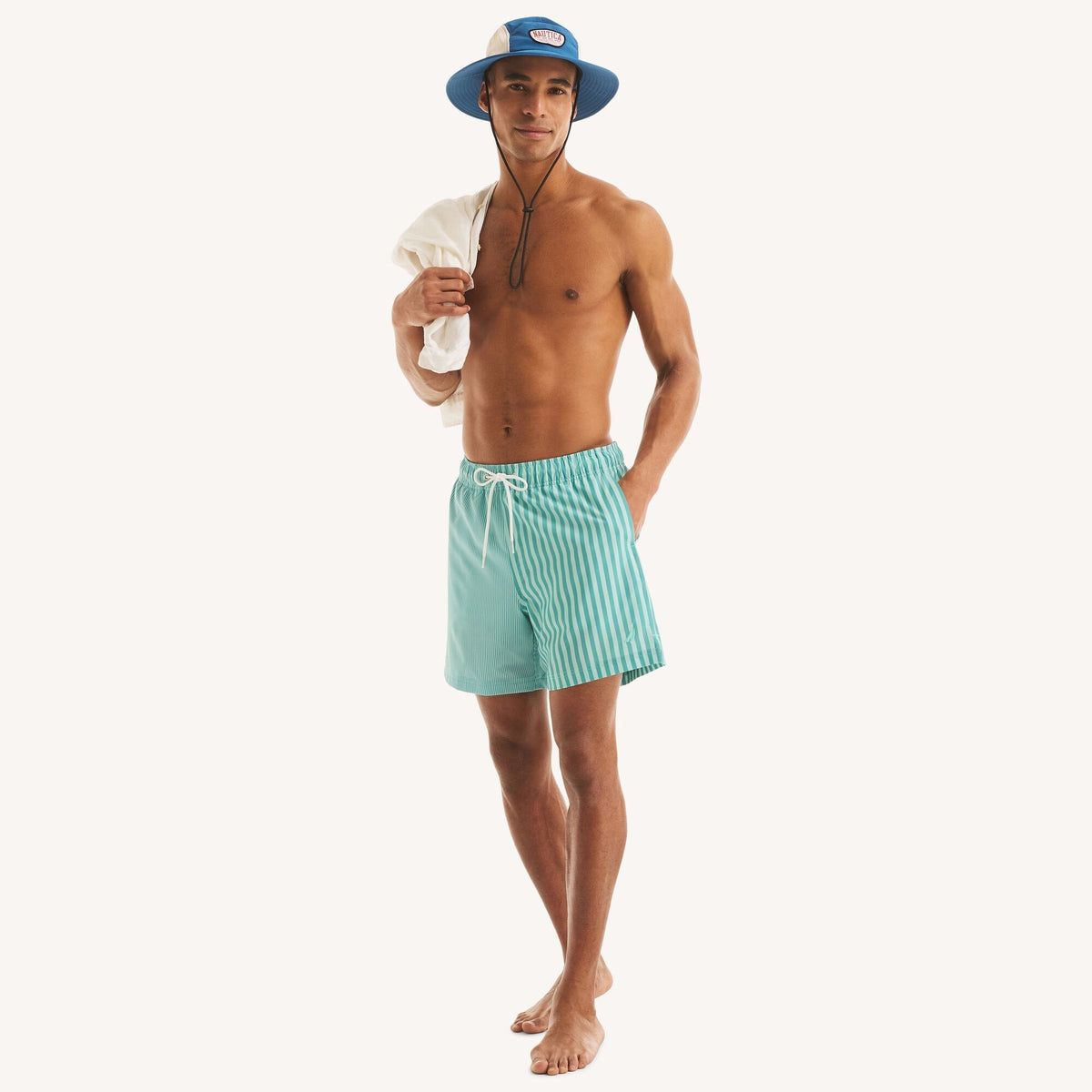 Vestido de baño de hombre a rayas