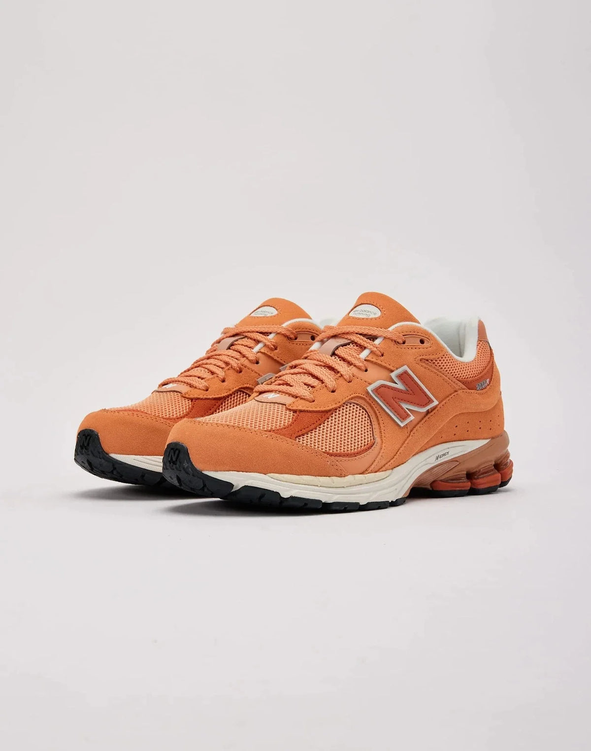 Tenis de hombre color naranja