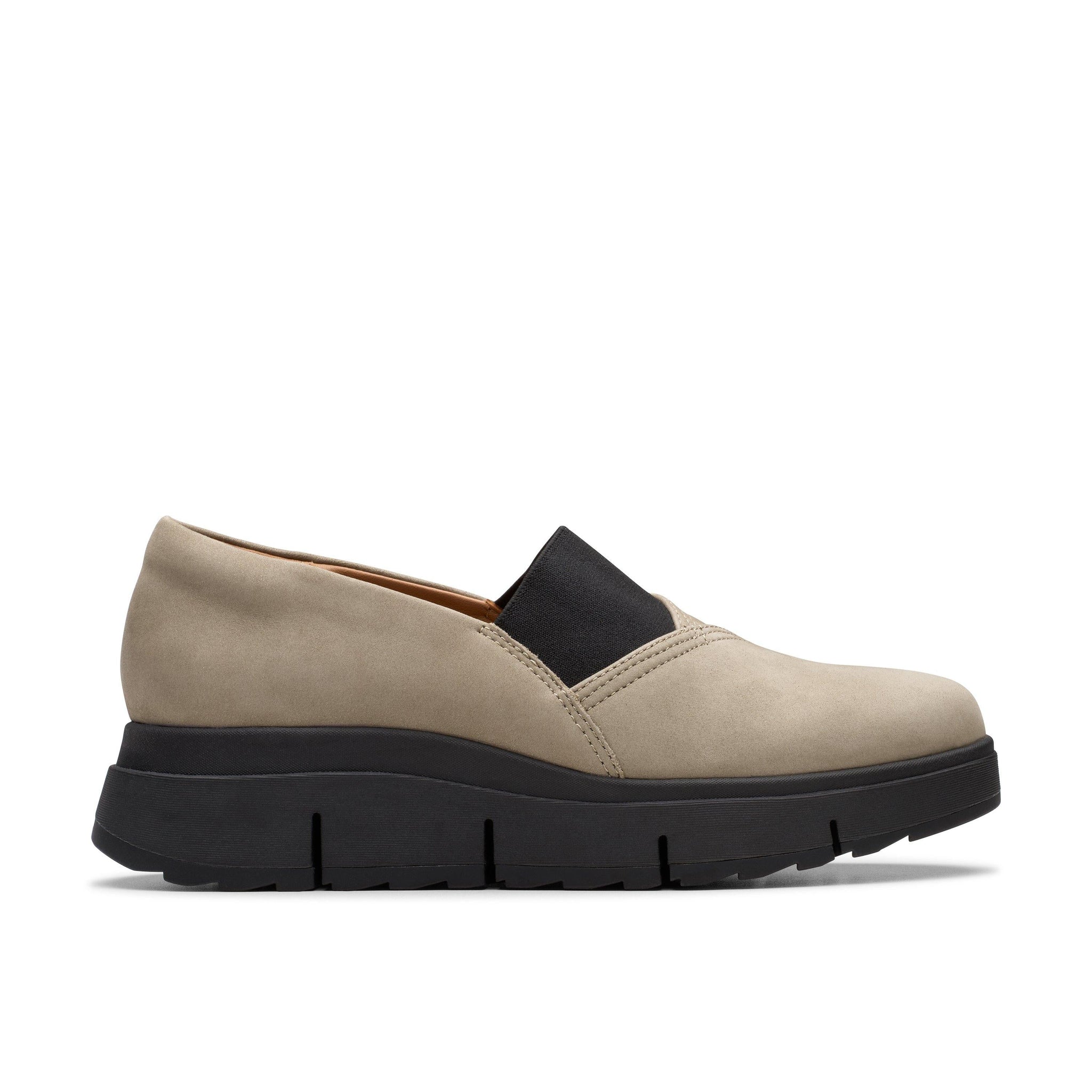 Calzado de nobuk color beige