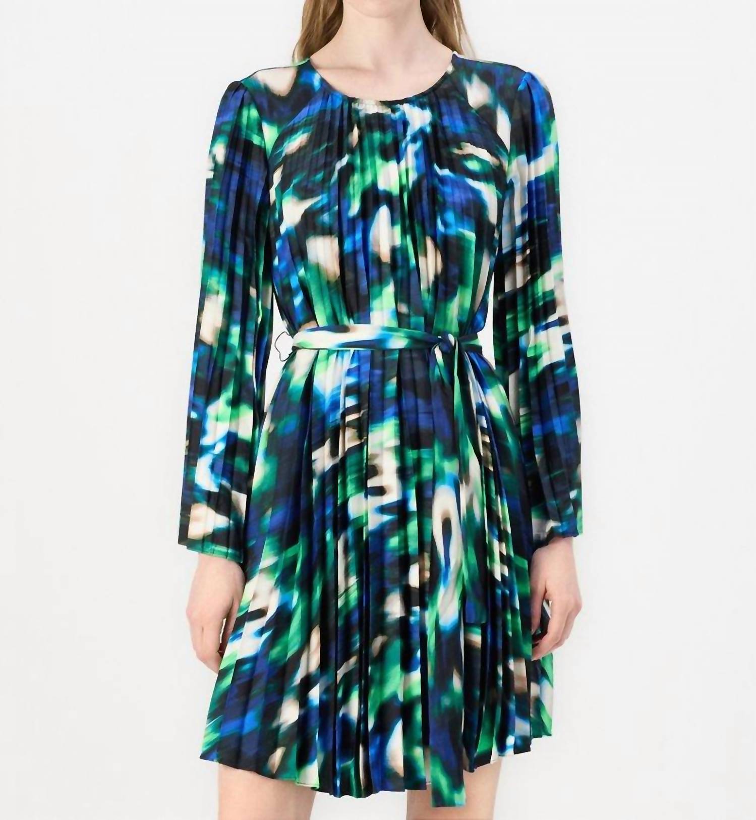 Vestido con pliegues color azul
