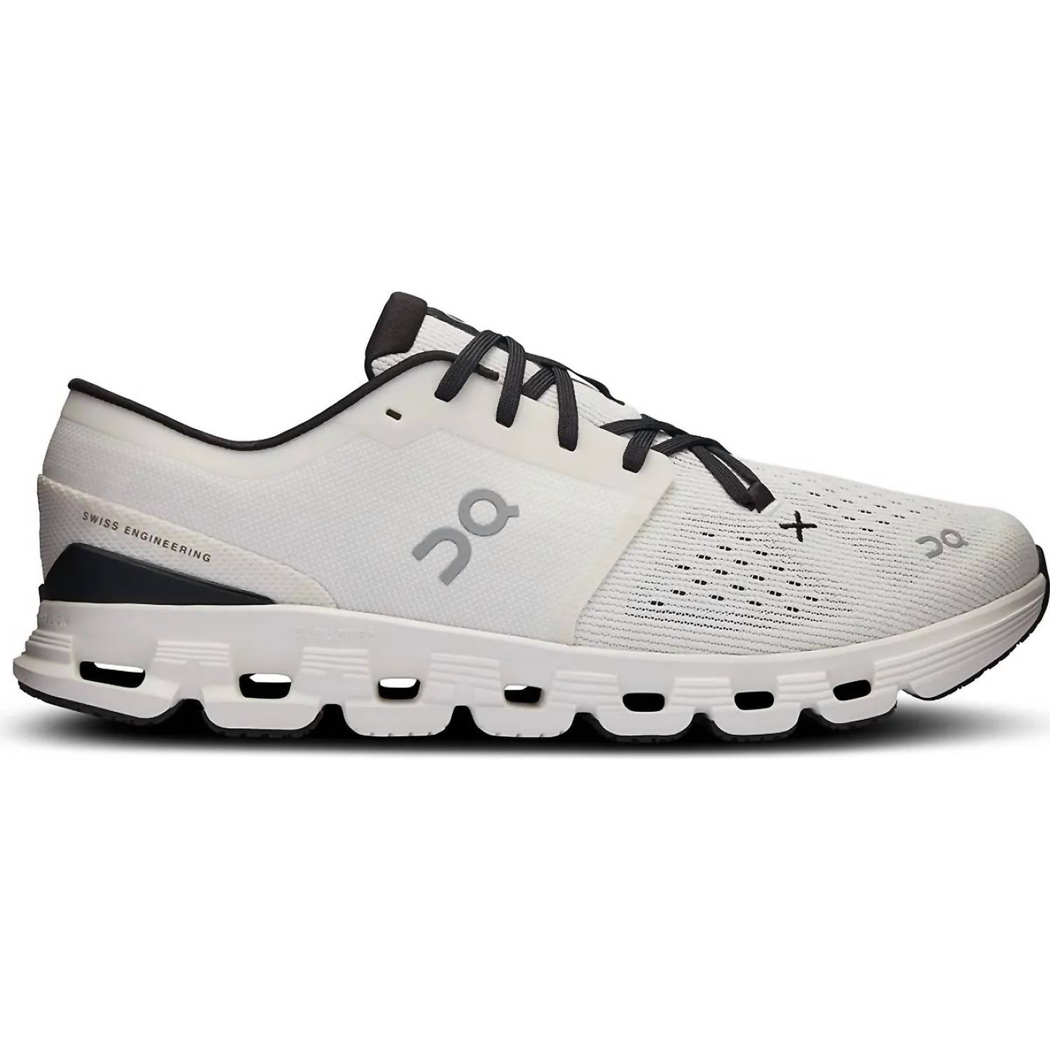 Tenis para correr de hombre color negro y marfil
