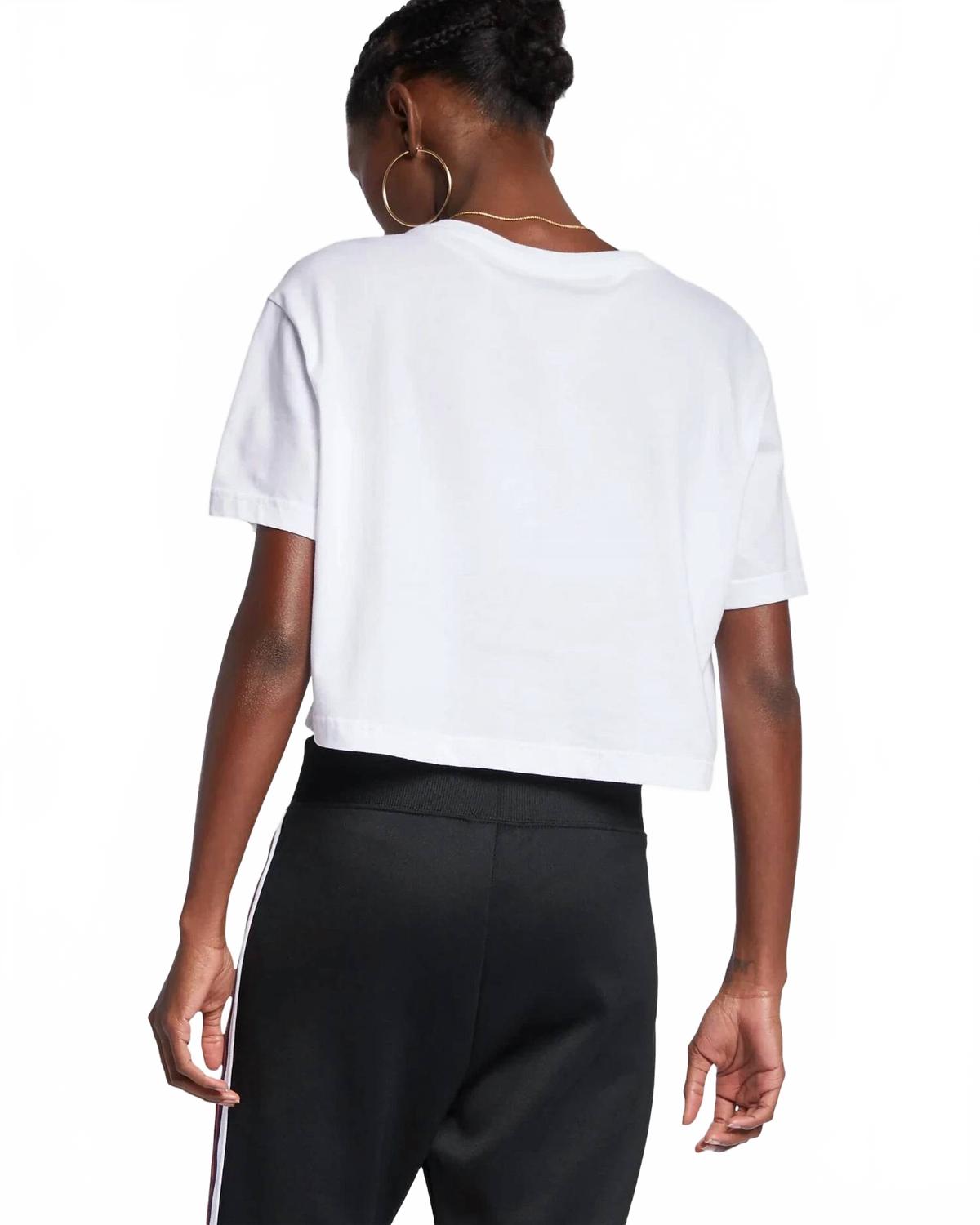 Camiseta color negro y blanco