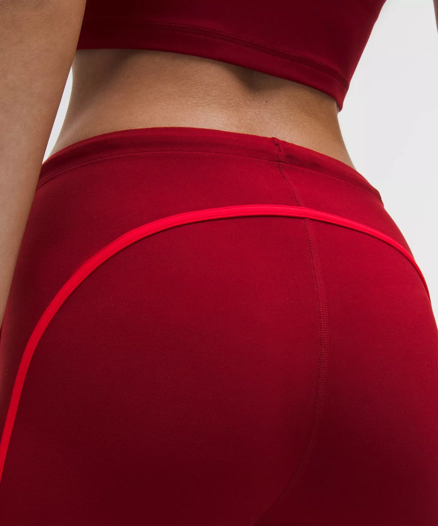 Pantalón de tiro medio